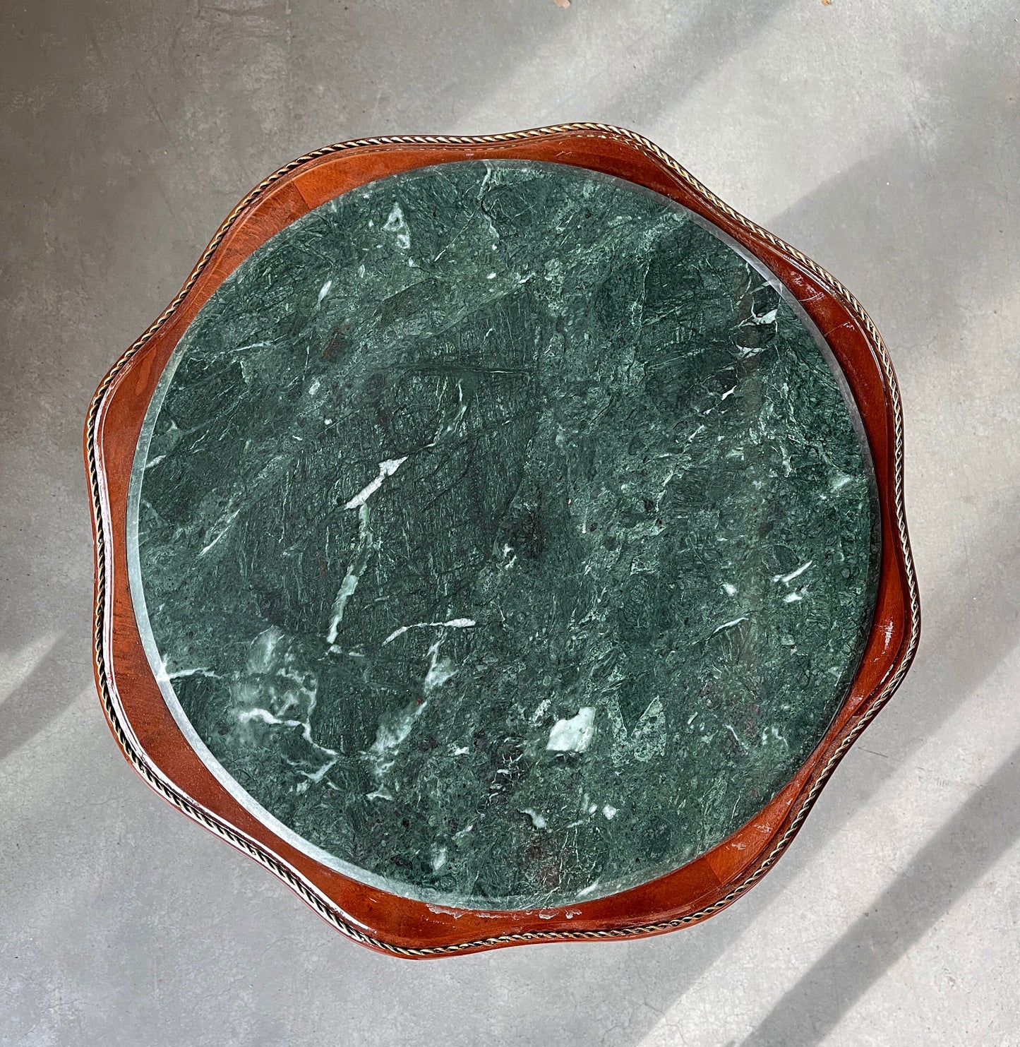 Side Table Marble Top Retro Baroque Style Tea Table Café Table Antique Style Wooden Table with Marble Top for Home Decor