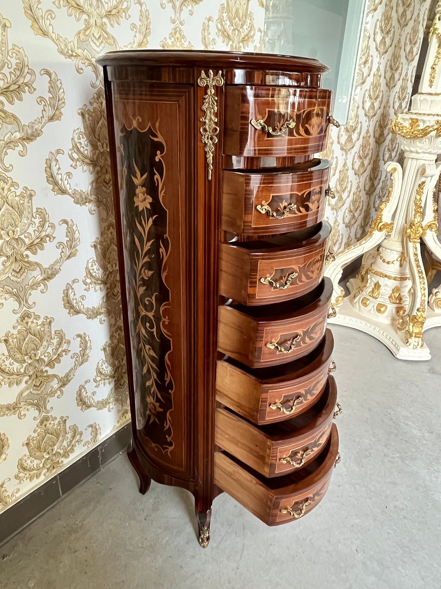 Chest of Drawer Retro Baroque Style Tall Round Kommode with 7 Drawers Home Decor Round Wooden Cabinet Drawer Antique Style
