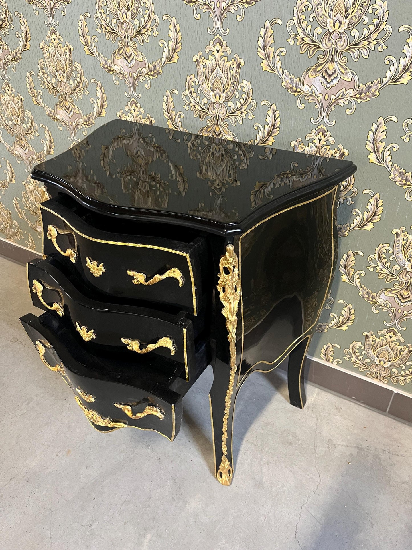 Black Night Stands French Baroque Style Chest of Drawers in Handmade Bedside Table Retro Baroque Rococo Style for bedroom for New Home Decor