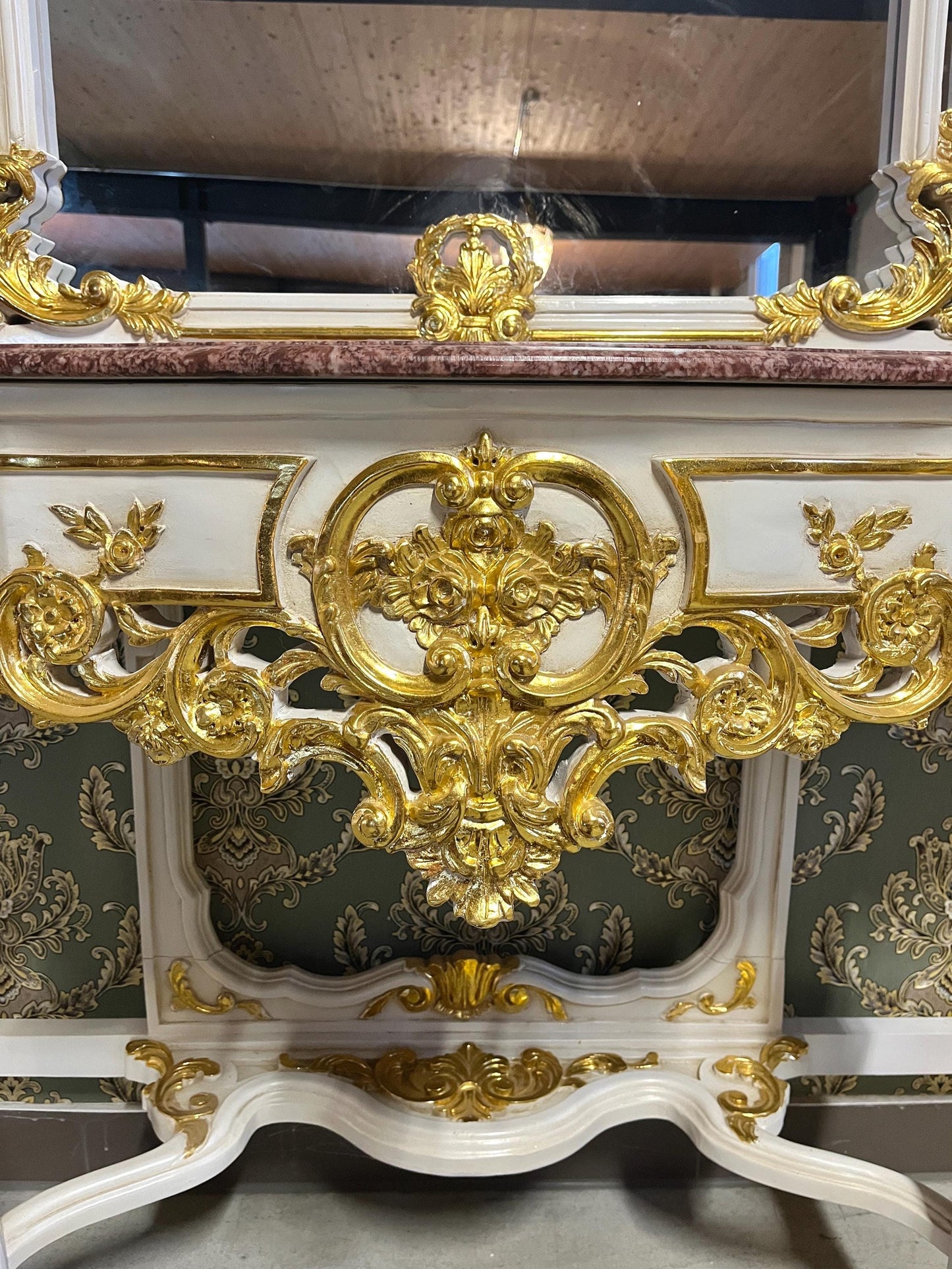 Deluxe Table Console Mirror Set French Antique Style Baroque Rococo Style Red Marble Slab Top in Gold Finish for Home Decor for Hotel Decor