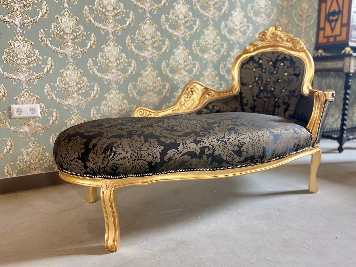 Chaise Longue French Louis Style in Black Floral Fabric Retro Baroque Style Bench in Gold Finish for Home Decor