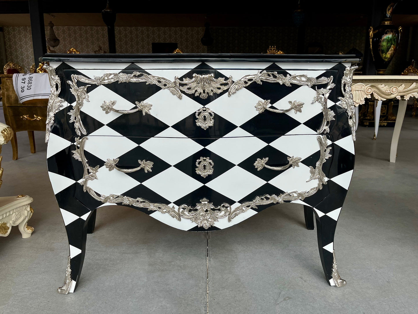 Chest of Drawer Louis XV Style Dresser in Black Diamond Print Chest of Drawer Retro Baroque Style with Brass Ornaments for Bedroom Decor