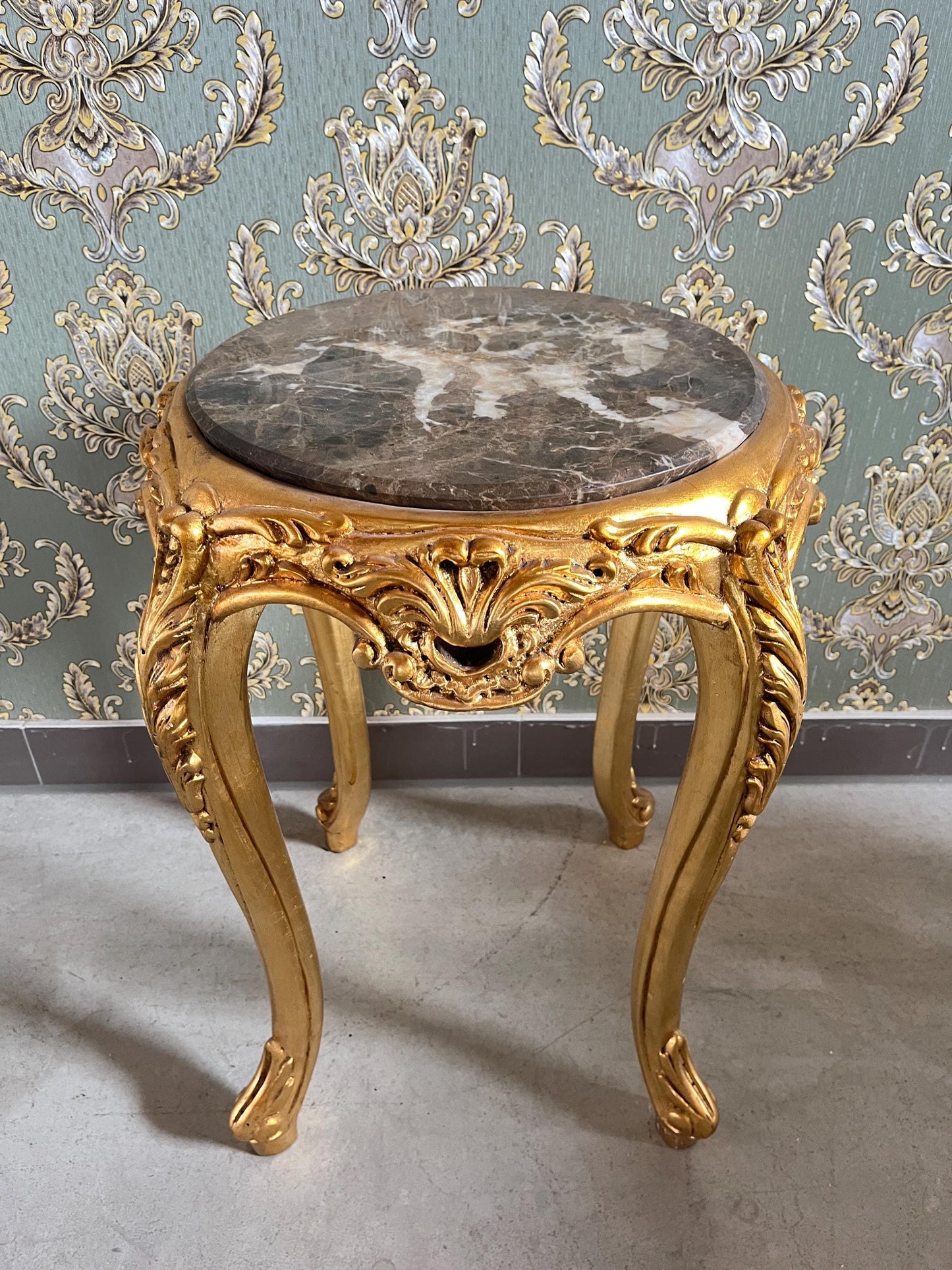 Round Side Table French Louis Antique Style Handmade Side Table with Brown Marble Top Retro Baroque Style In Gold Finish for Home Decor