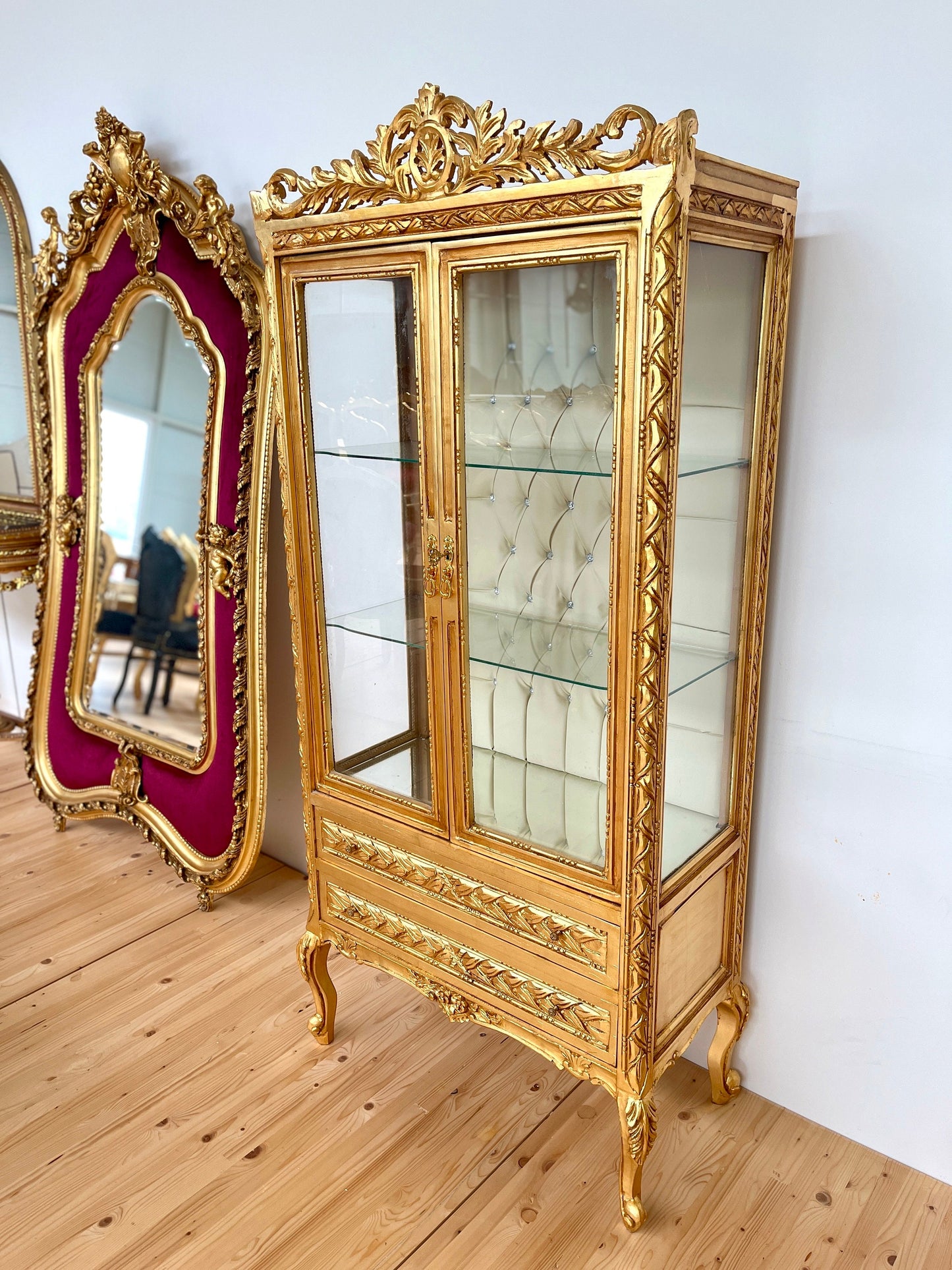 Display Cabinet Wooden French Louis XV Style Showcase Antique Baroque Style Reproduction in Gold Finish