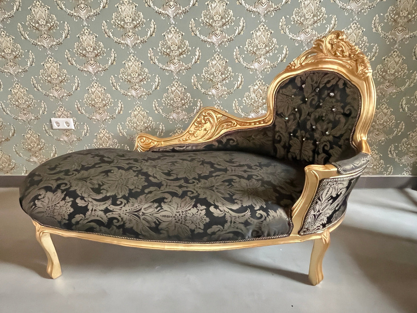 Chaise Longue French Louis Style in Black Floral Fabric Retro Baroque Style Bench in Gold Finish for Home Decor