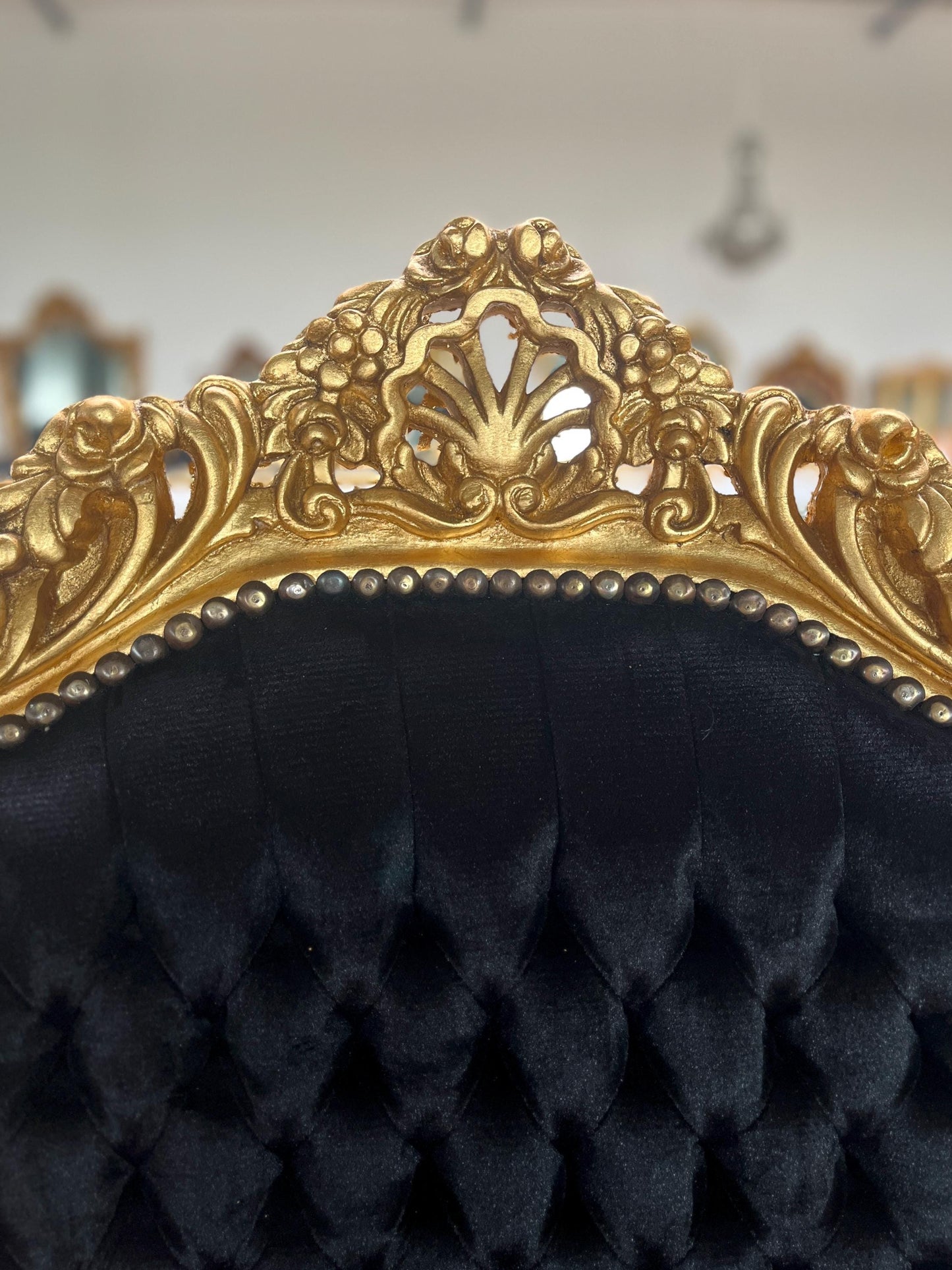 Französischer Barock-Sessel im Rokoko-Stil /French Baroque Rococo Style Armchair - Gold Black