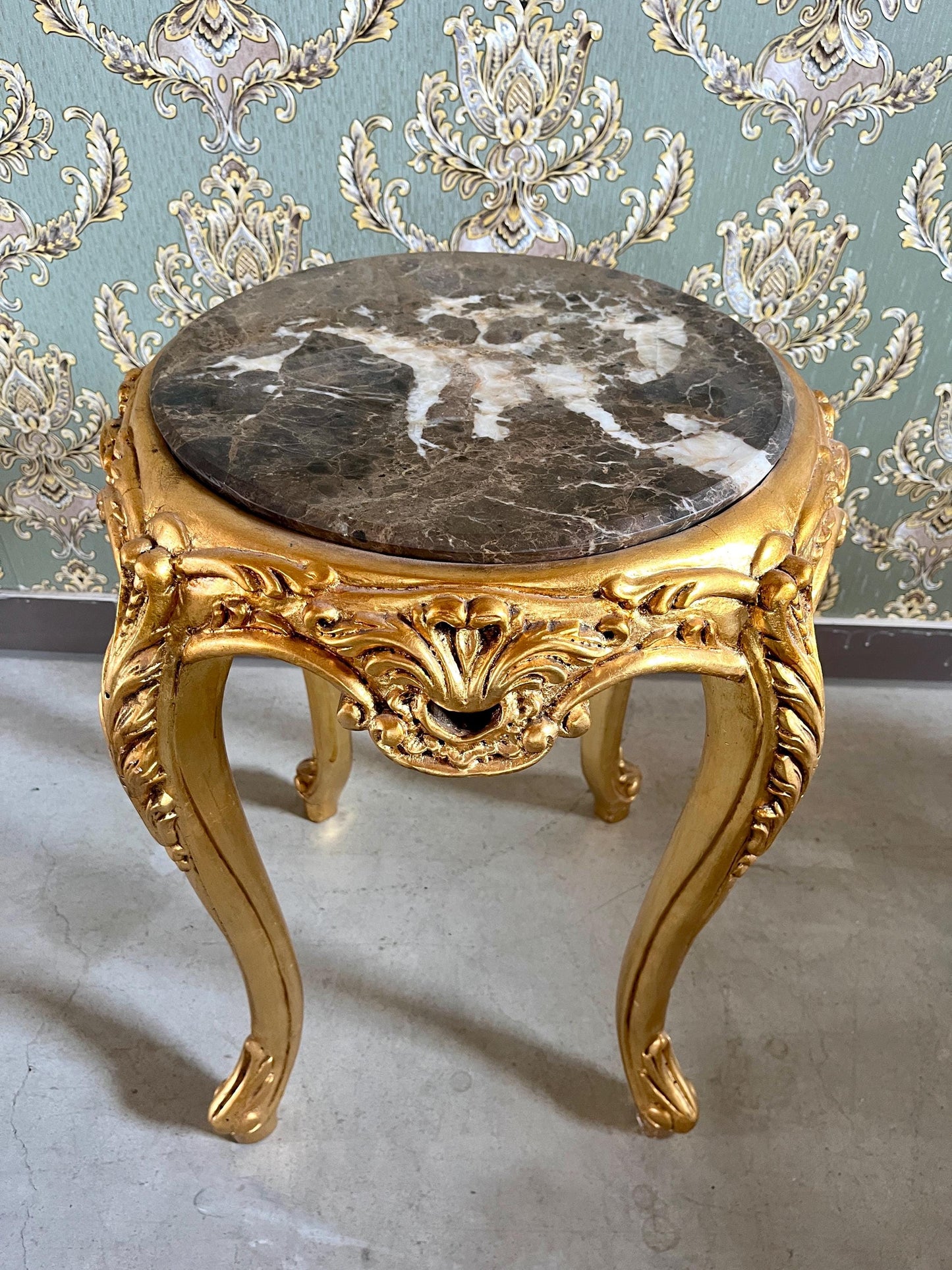 Round Side Table French Louis Antique Style Handmade Side Table with Brown Marble Top Retro Baroque Style In Gold Finish for Home Decor