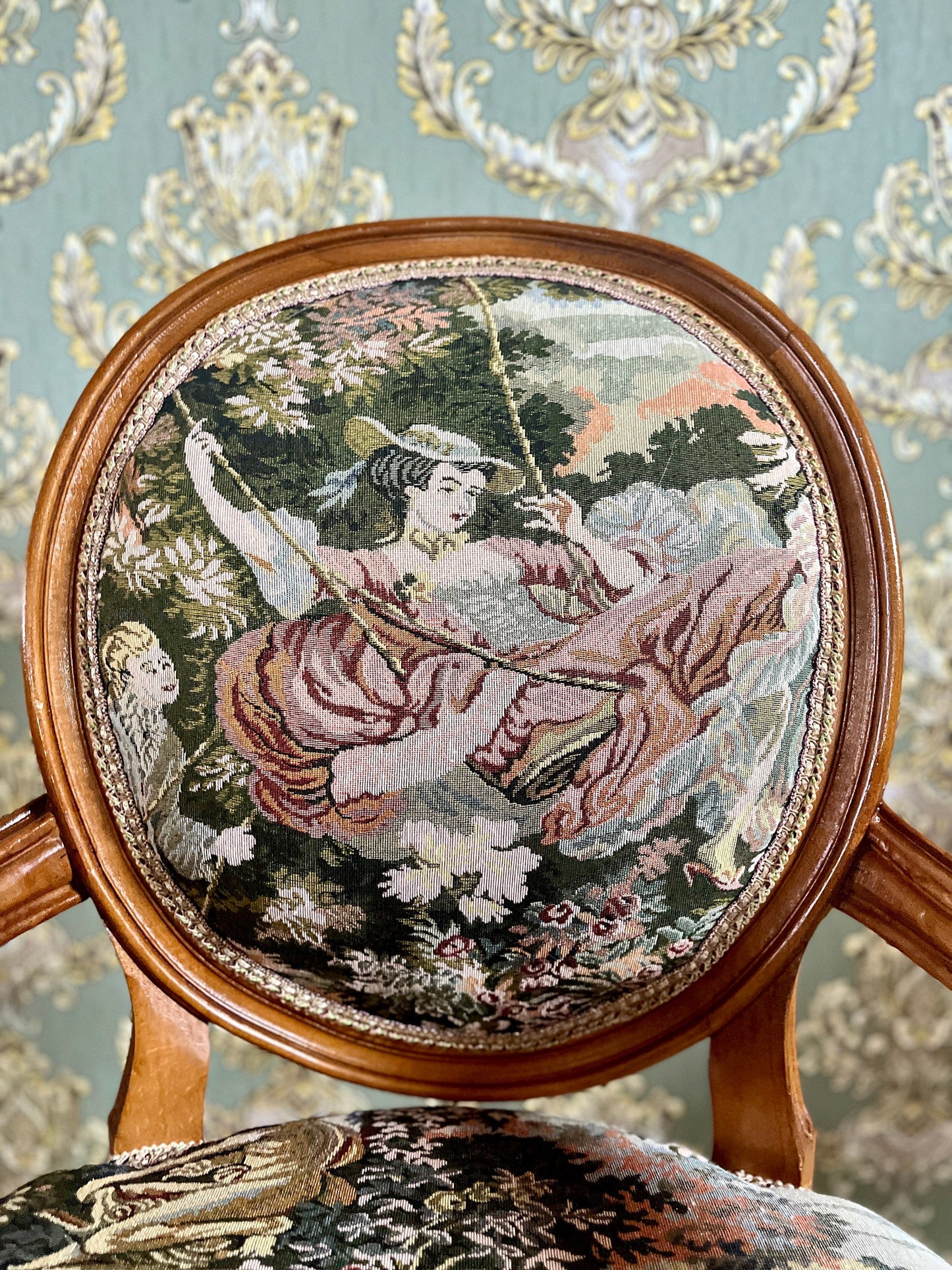 Armchair Classic Baroque Style Wooden Chair in Tapestry Fabric Juliet Love Story Pattern for Lounge Room Decor