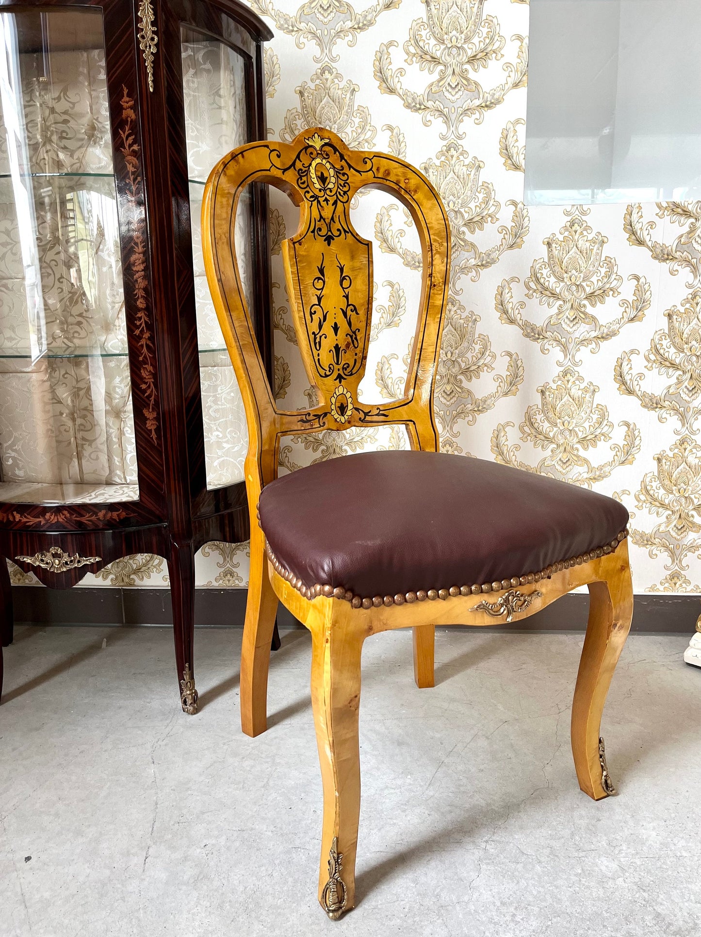 Dining Chair Retro Baroque Style Home Decor Chair in Yellow Frame & Brown Seat Italian Antique Style