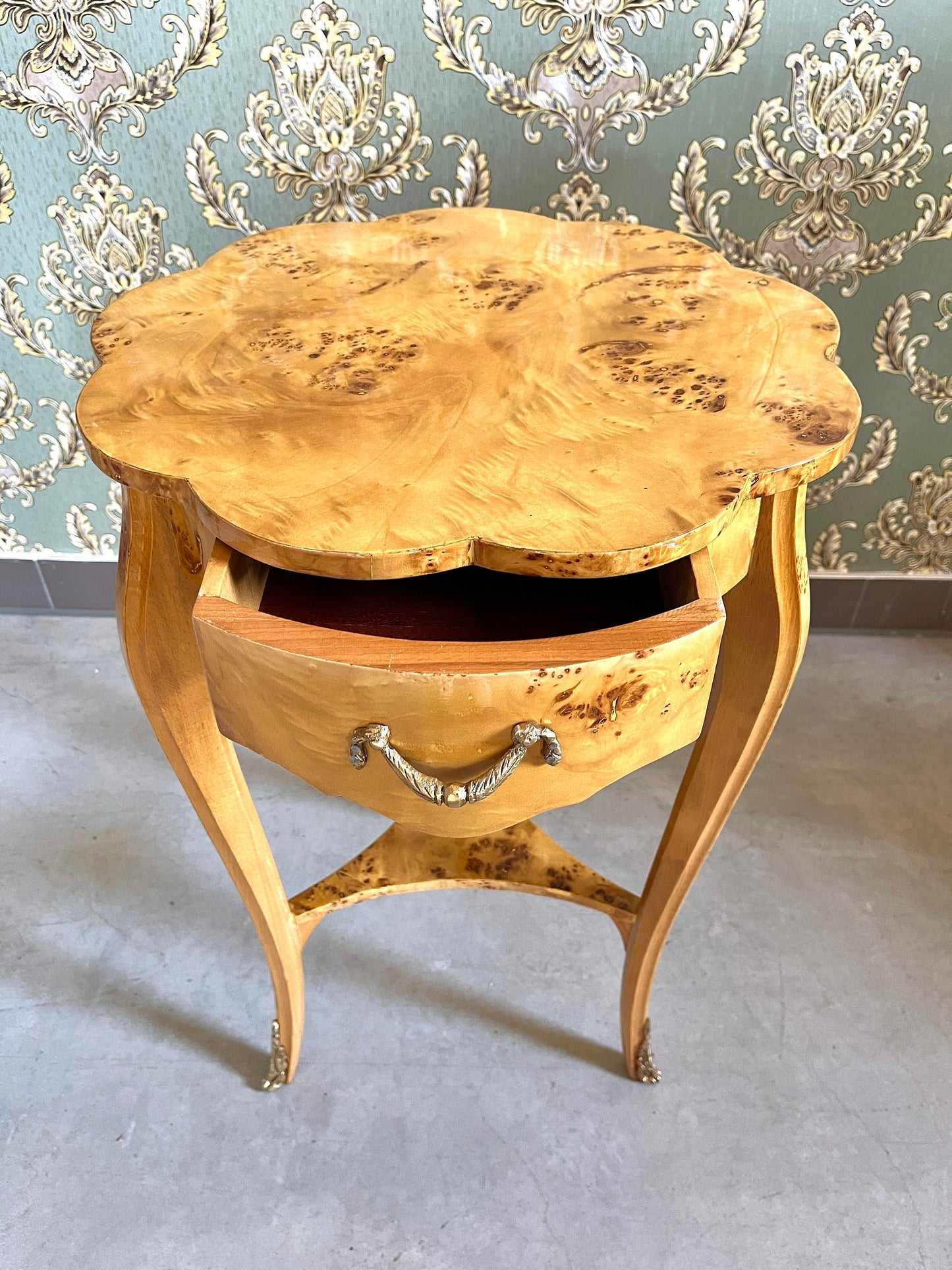 Small Side Table Italian Baroque Style in Wooden Brown Coffee Table Nostalgic Small Living Room End Table Handmade Yellow Veneer Home Decor
