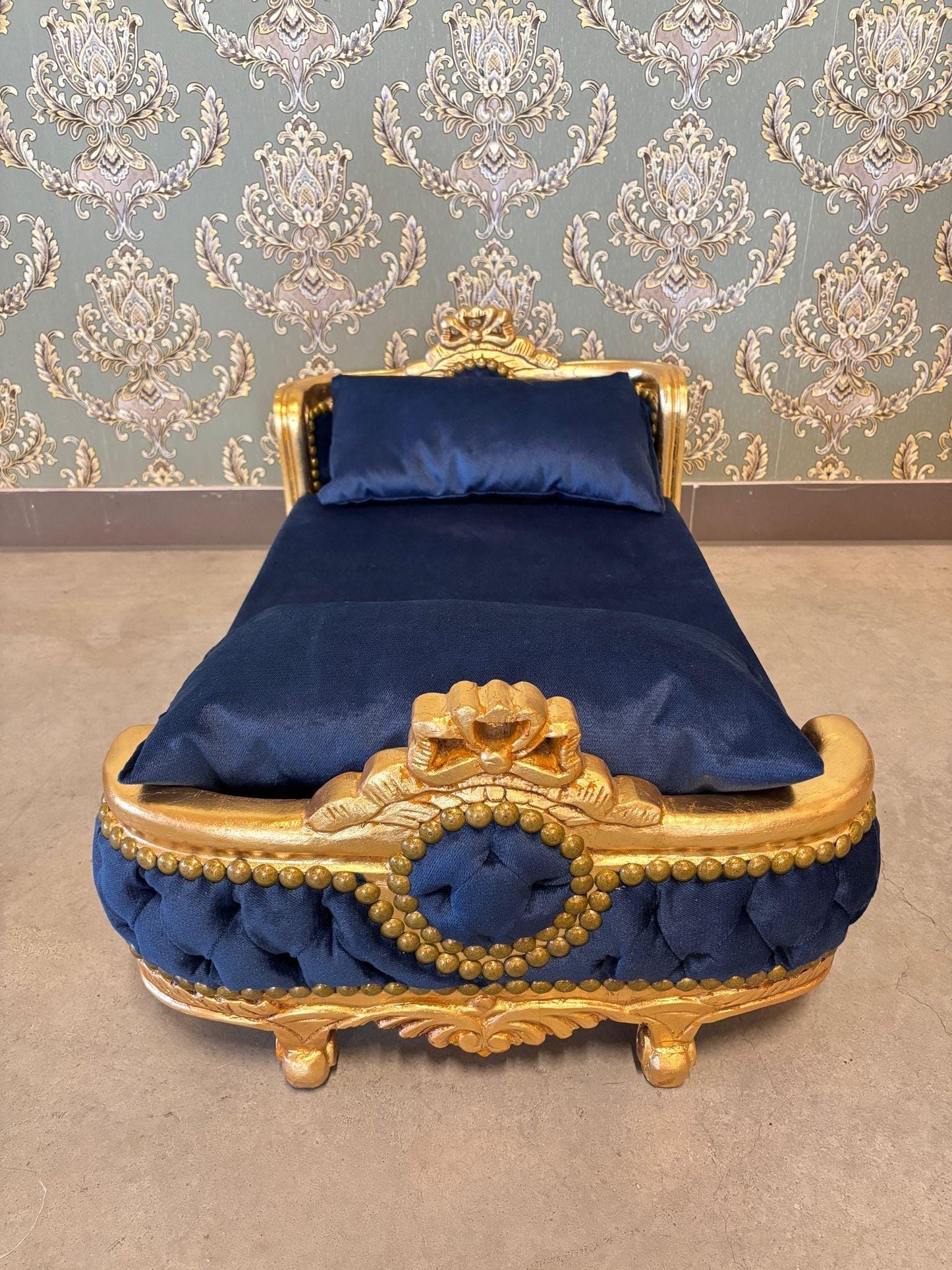Pet Bed French Louis Baroque Style Handmade Small Dog Bed Velvet Hot Pink Baroque Style Cat Bed Velvet Blue in Gold Finish Home Decor