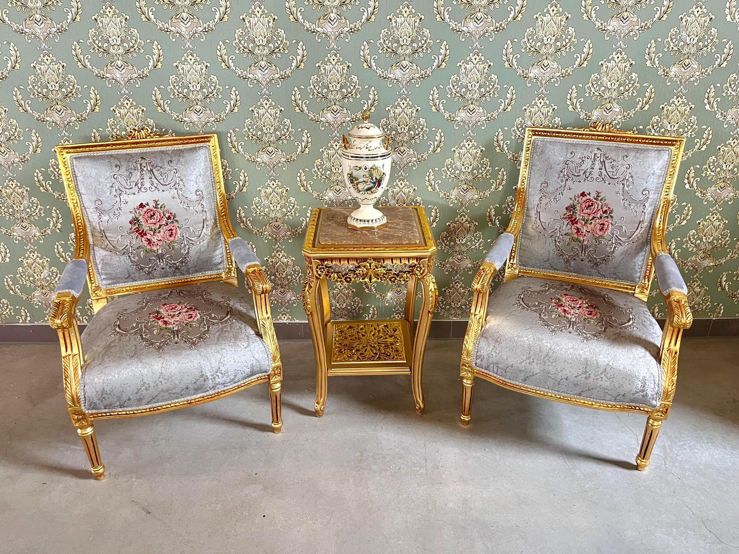 Armchair Table Set French Antique Style Gold Finish for Lounge French Louis Style Chair and Table Baroque Rococo Style Chair Set for Lobby