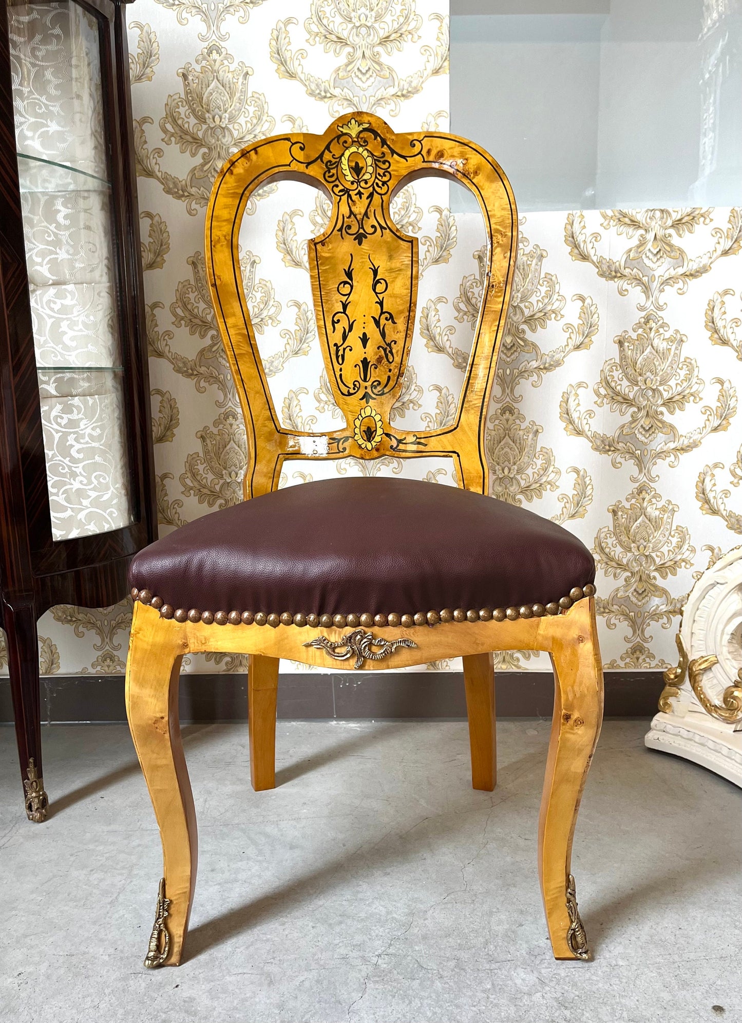 Dining Chair Retro Baroque Style Home Decor Chair in Yellow Frame & Brown Seat Italian Antique Style