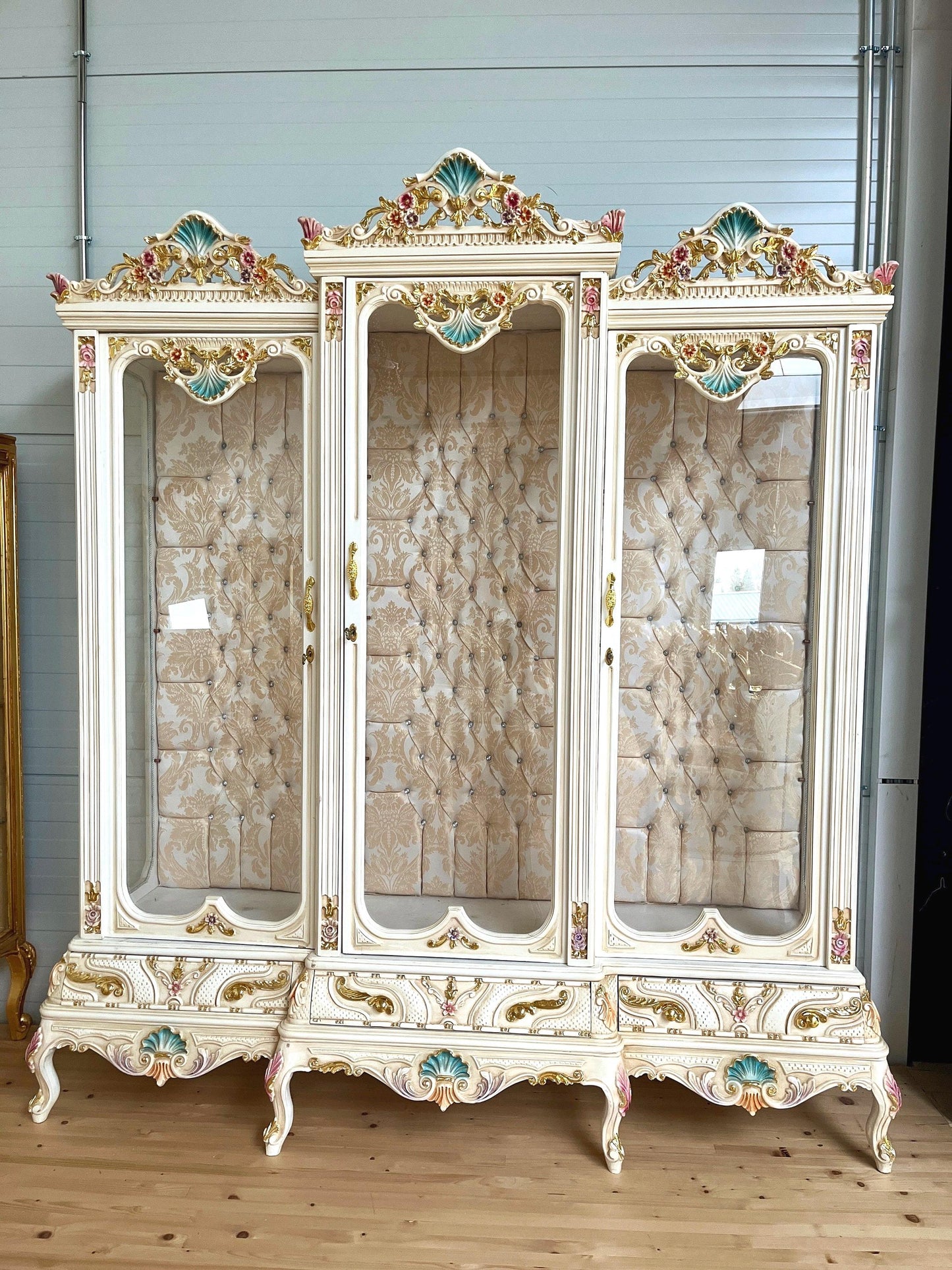 Deluxe Display Cabinet French Baroque Style Huge Showcases in Beige for House Decor for Hotel Lobby -LIMITED ITEM