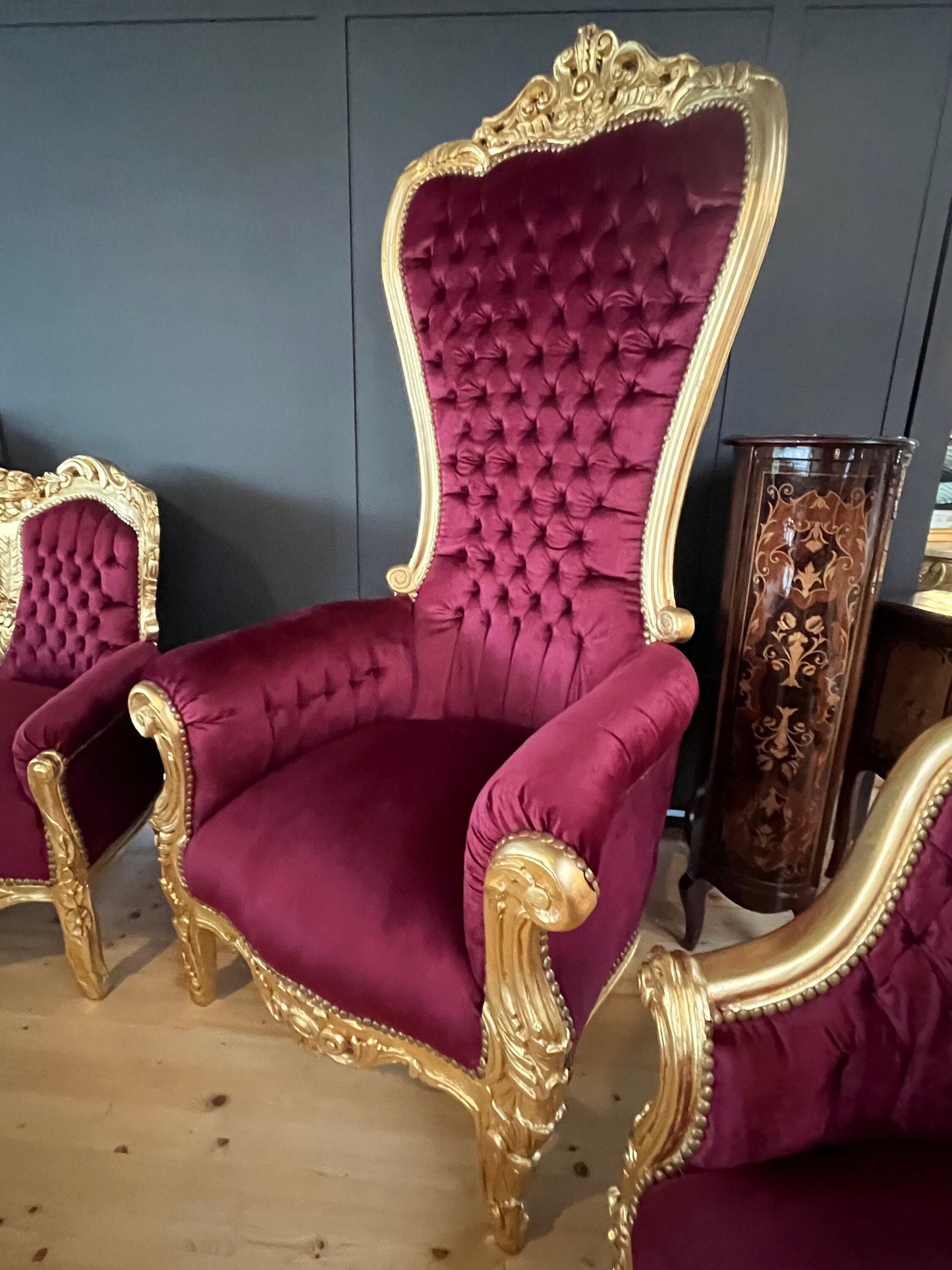Big Sofa Chair Gold Surprise Party Huge Armchair French Baroque Style Chair for Special Event