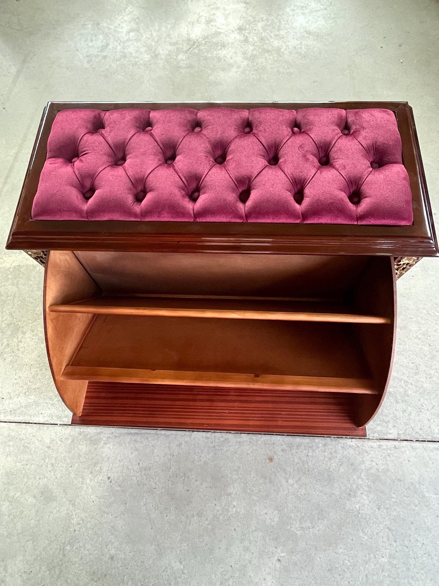Shoe Cabinet in Emerald Green Velvet Seated Wooden Shoe Side Board Retro Baroque Style Made-To-Order