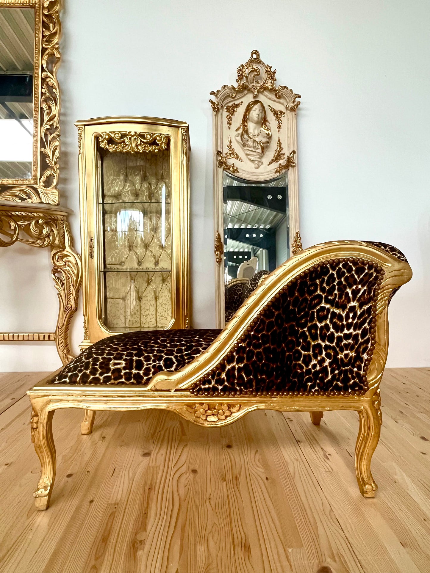 Bench French Louis Style SMALL Longue Bench Leopard Print Retro Baroque Style Ottoman for Home Decor Ottoman or Bench in Gold Finish