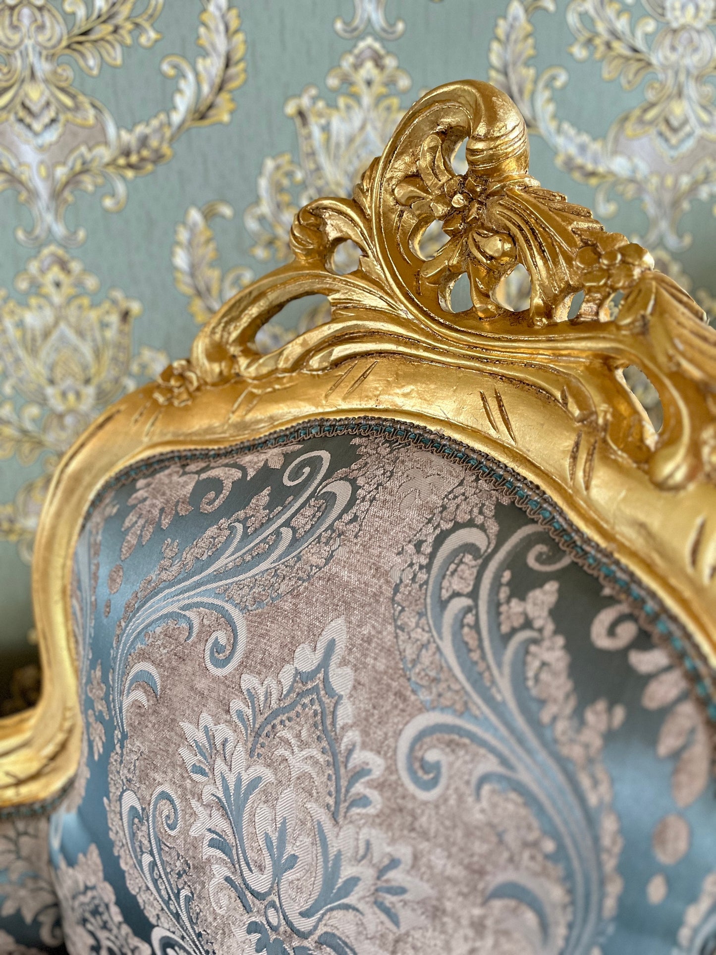 Chaise Longue Blue Velvet French Louis XV Antique Style Bench, Velvet Longue Retro Baroque Style Bench for Lounge Room, for Bedroom Decor