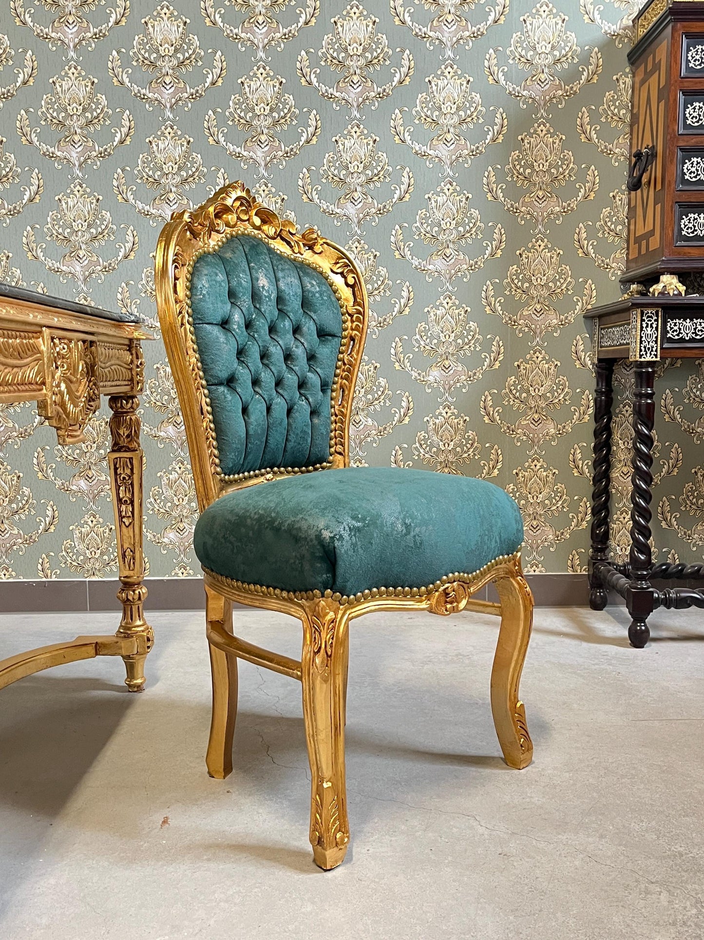 Royal French Style Dining Set Antique Baroque Rococo Style 6 Chairs & Dining Table in Gold Finish Green Marble Antique Gold for Home Décor
