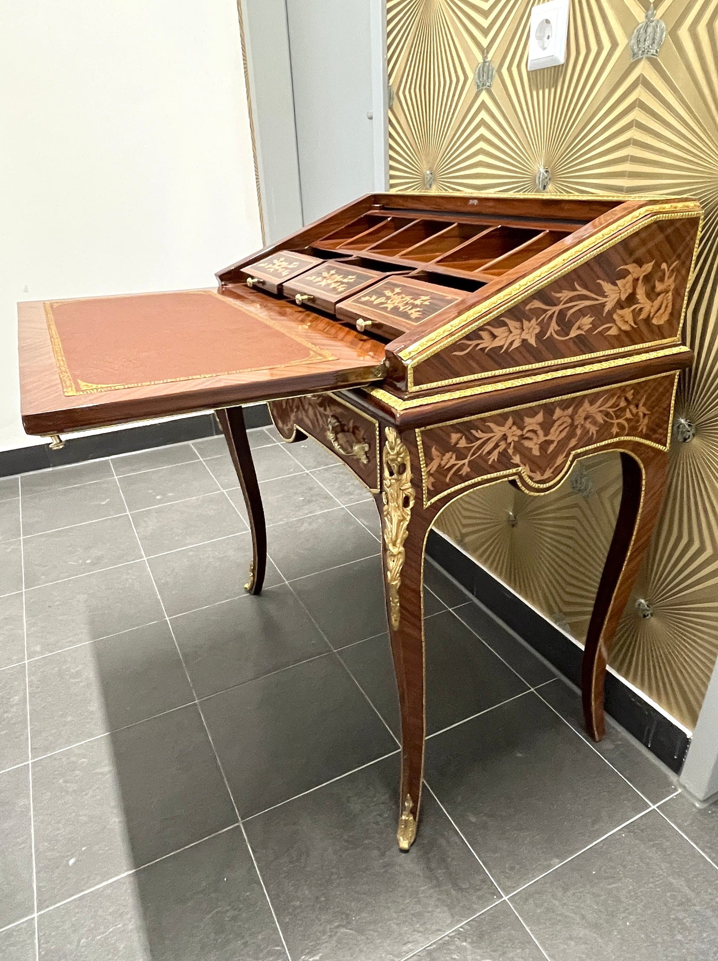 Small Organizer table European Antique Baroque Style Home Decor Niche Piece Side Table with an Extended Writing Board