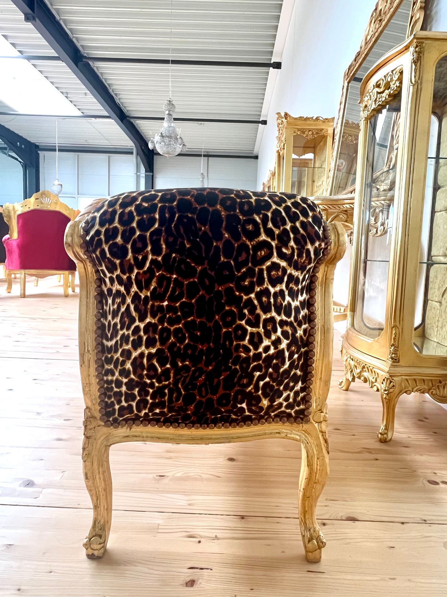 Bench French Louis Style SMALL Longue Bench Leopard Print Retro Baroque Style Ottoman for Home Decor Ottoman or Bench in Gold Finish