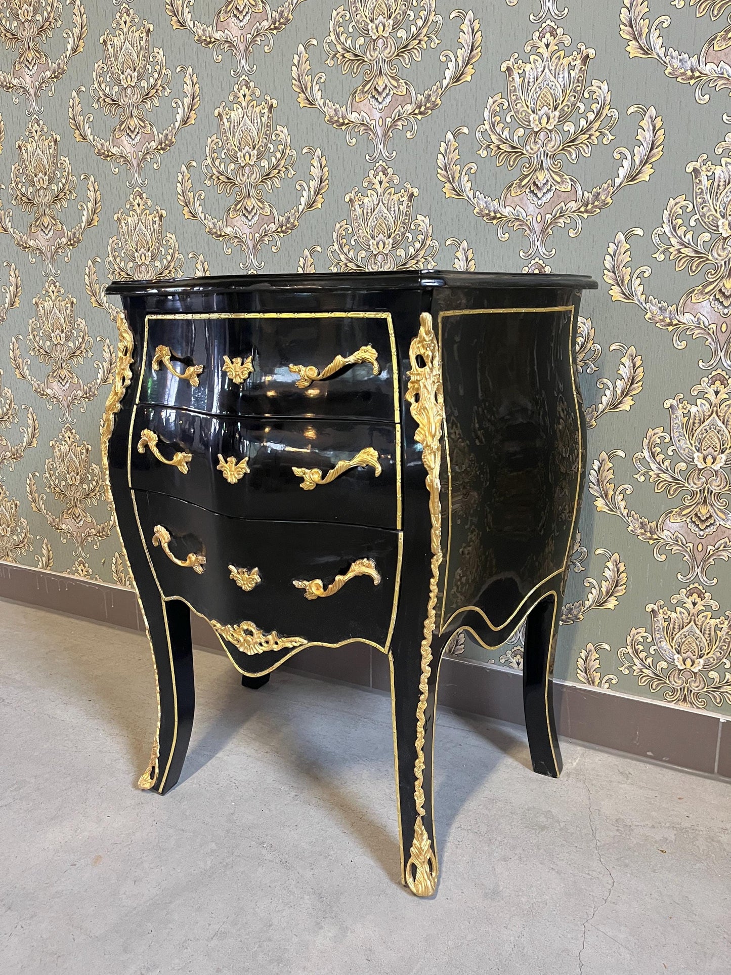 Black Night Stands French Baroque Style Chest of Drawers in Handmade Bedside Table Retro Baroque Rococo Style for bedroom for New Home Decor