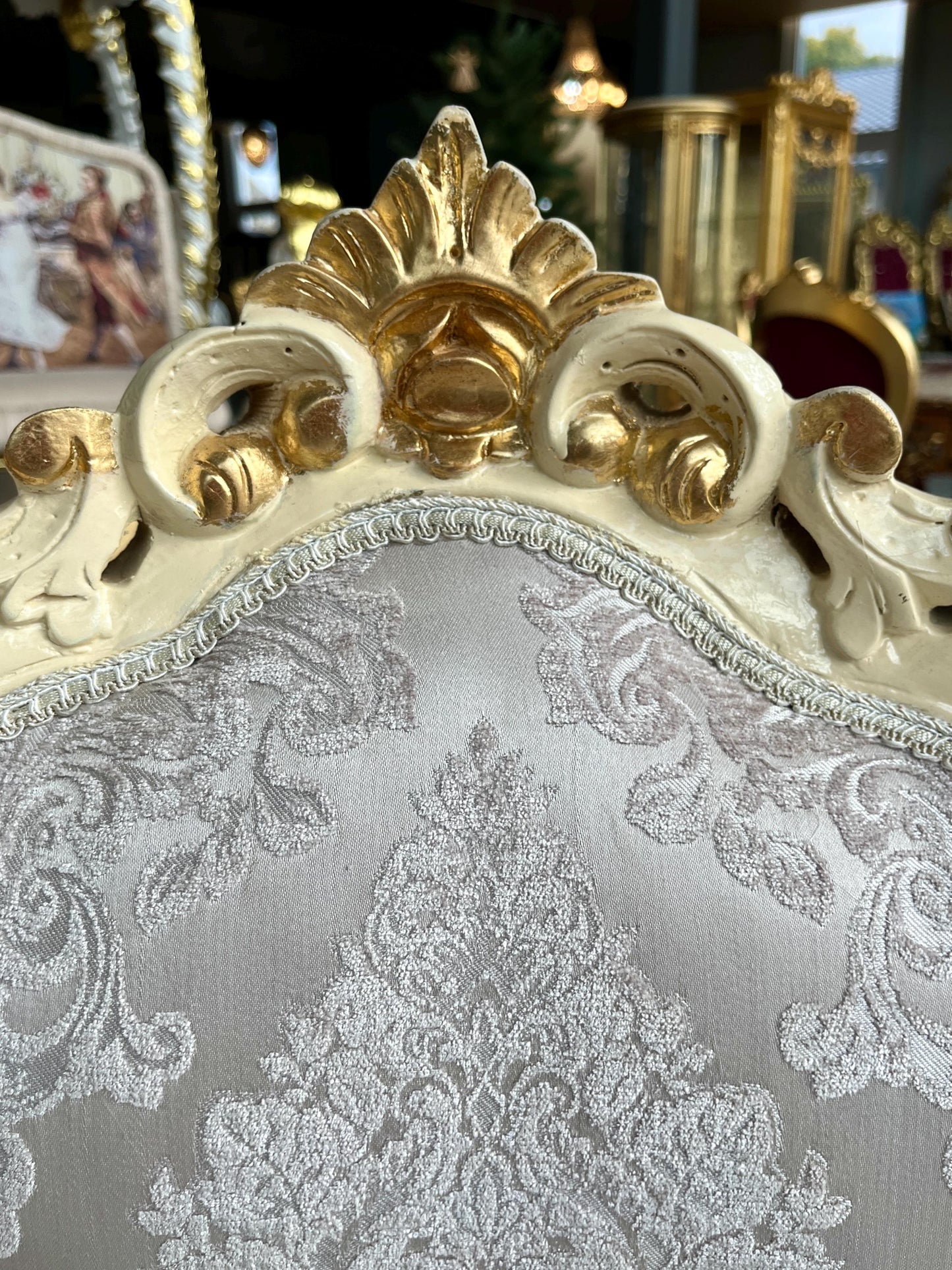 Chair & Table Set French Baroque Style in Beige Color Flower Pattern Chairs Table with Black Or Beige Marble Top For Entrance or Lounge Room