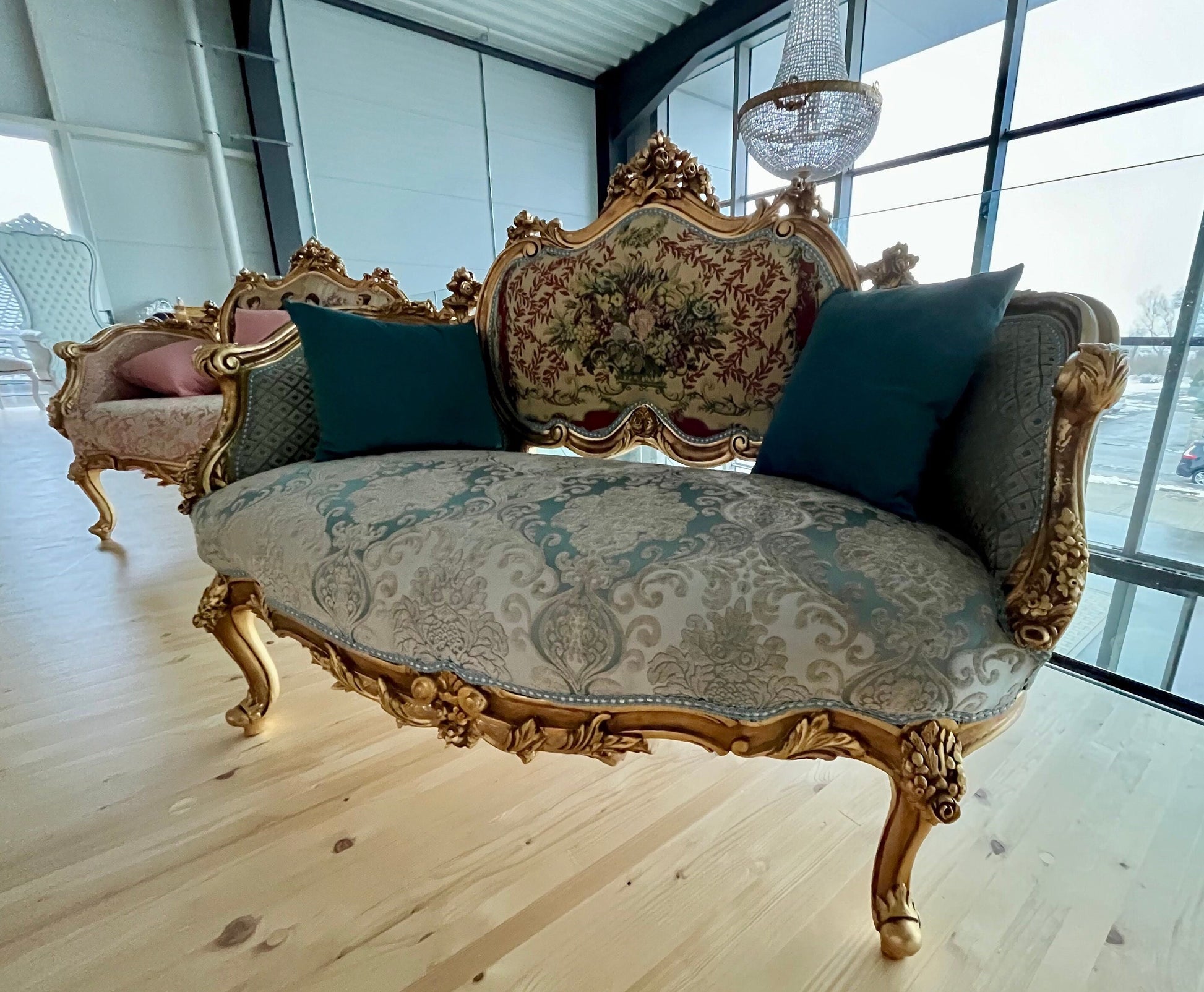 Love Seat French Louis Style Sofa Royal Baroque Style Settee for Home Italian Baroque Rococo Style Sofa in Blue Color for Lounge