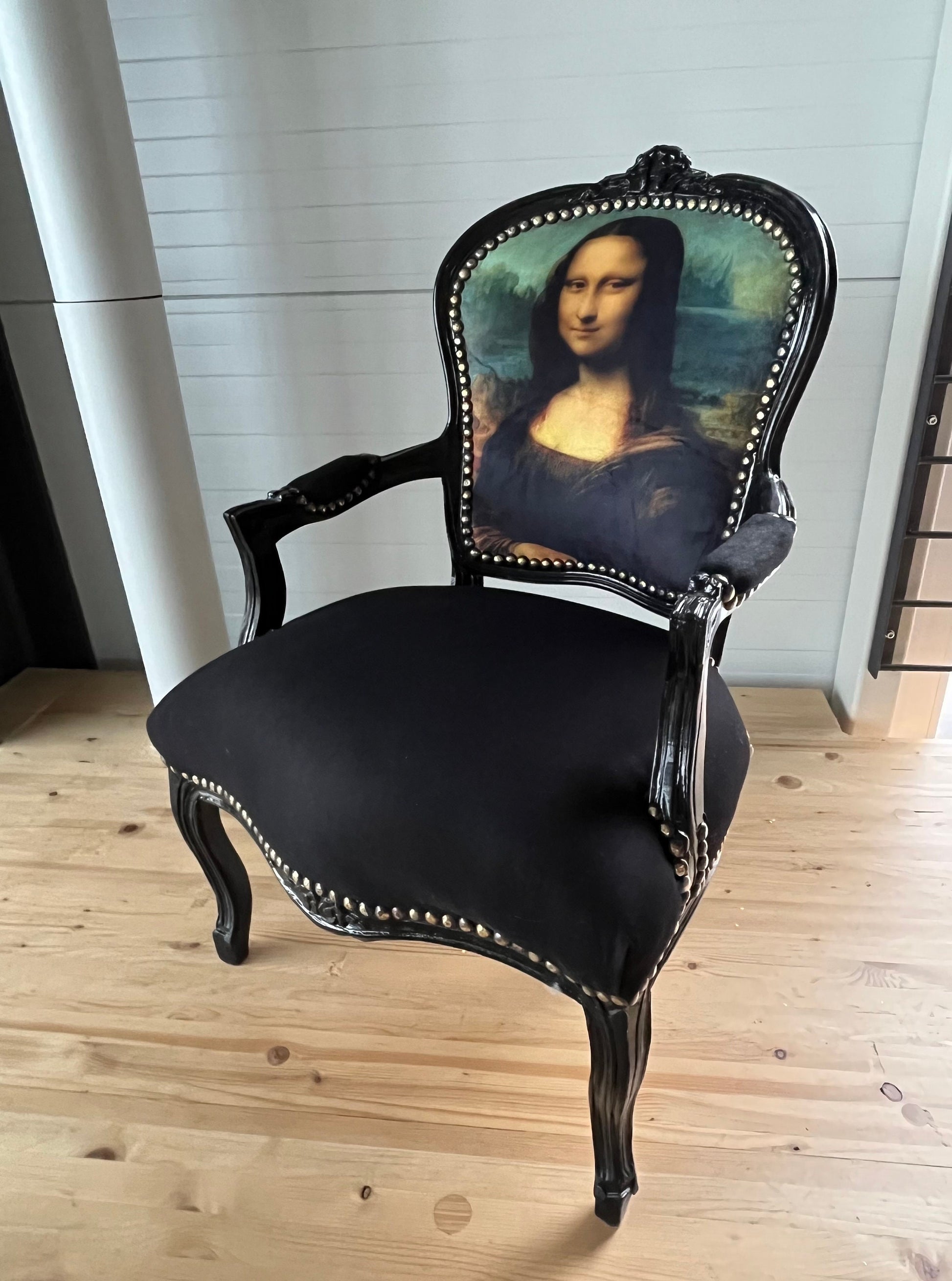 Armchair French Baroque Style Mona Lisa Print Retro Classic Handmade Style for Special Event or Decoration