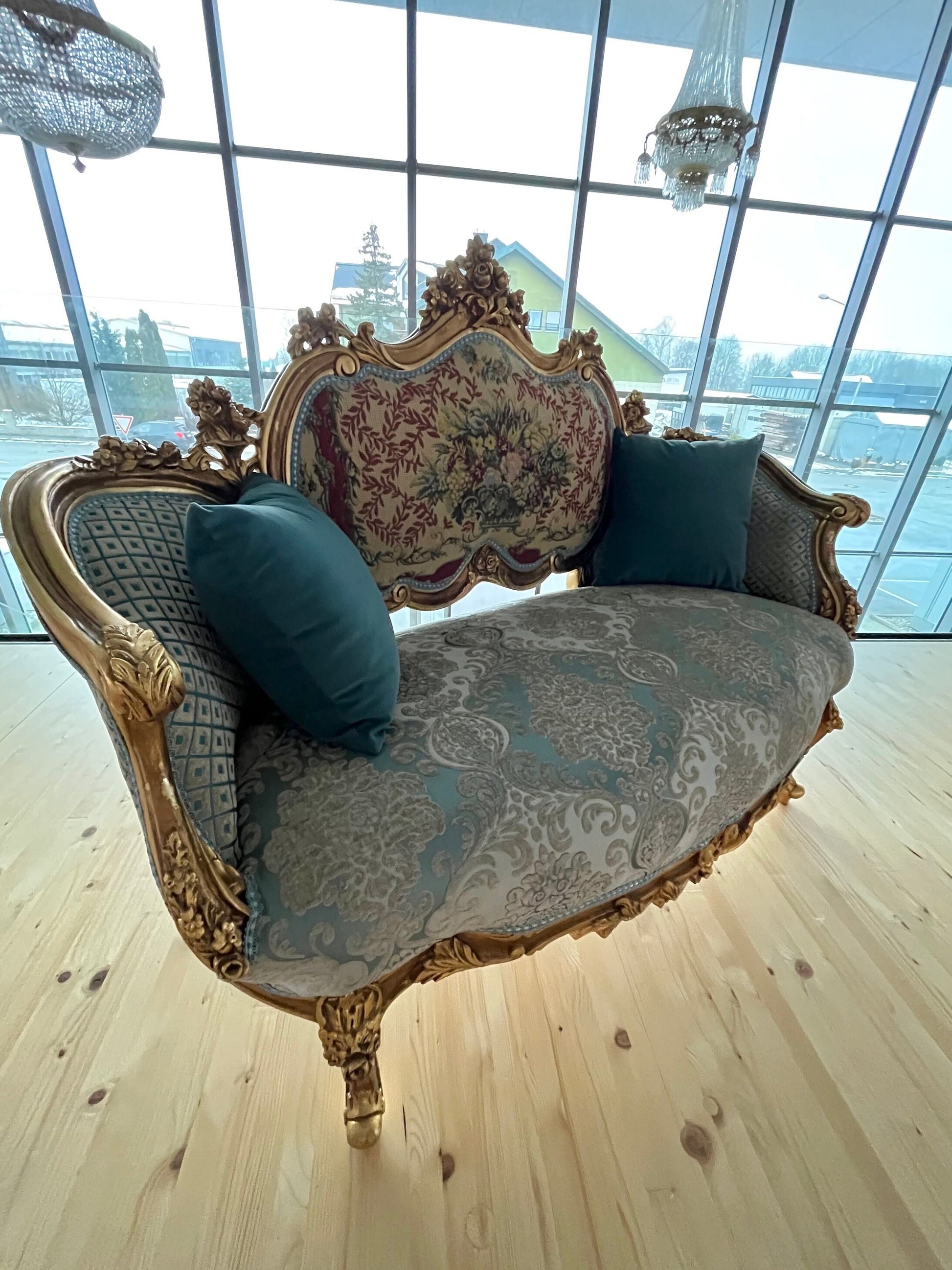 Love Seat French Louis Style Sofa Royal Baroque Style Settee for Home Italian Baroque Rococo Style Sofa in Blue Color for Lounge