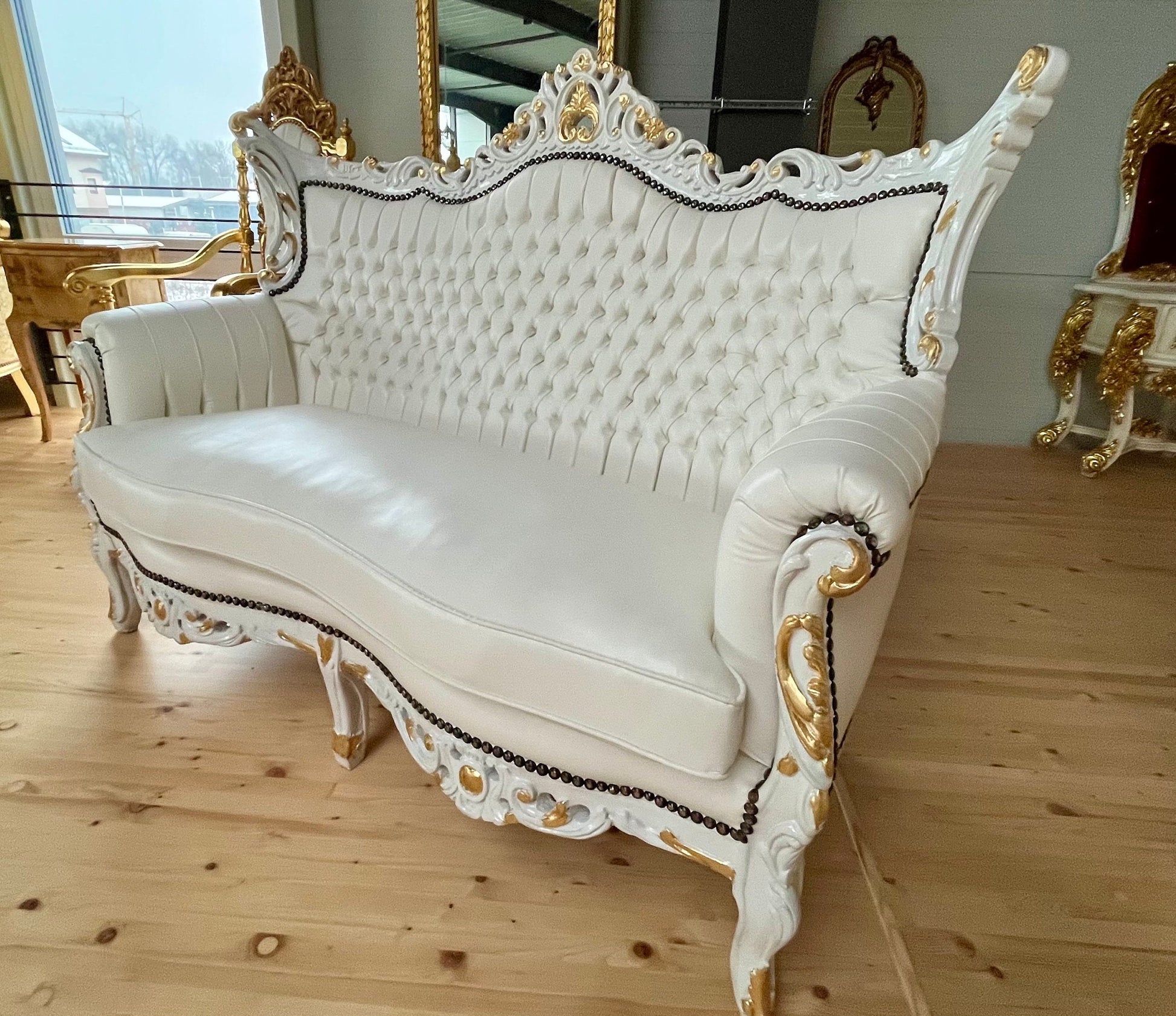 Lounge Sofa Barock Sofa im französischen Stil für Bar Salon Nachtclub / Lounge Sofa Baroque French Style Love Seat for Bar Salon Nightclub
