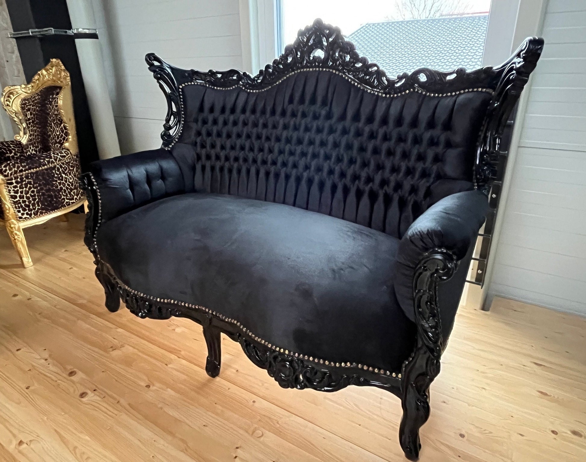 Lounge Sofa Barock Sofa im französischen Stil für Bar Salon Nachtclub / Lounge Sofa Baroque French Style Love Seat for Bar Salon Nightclub