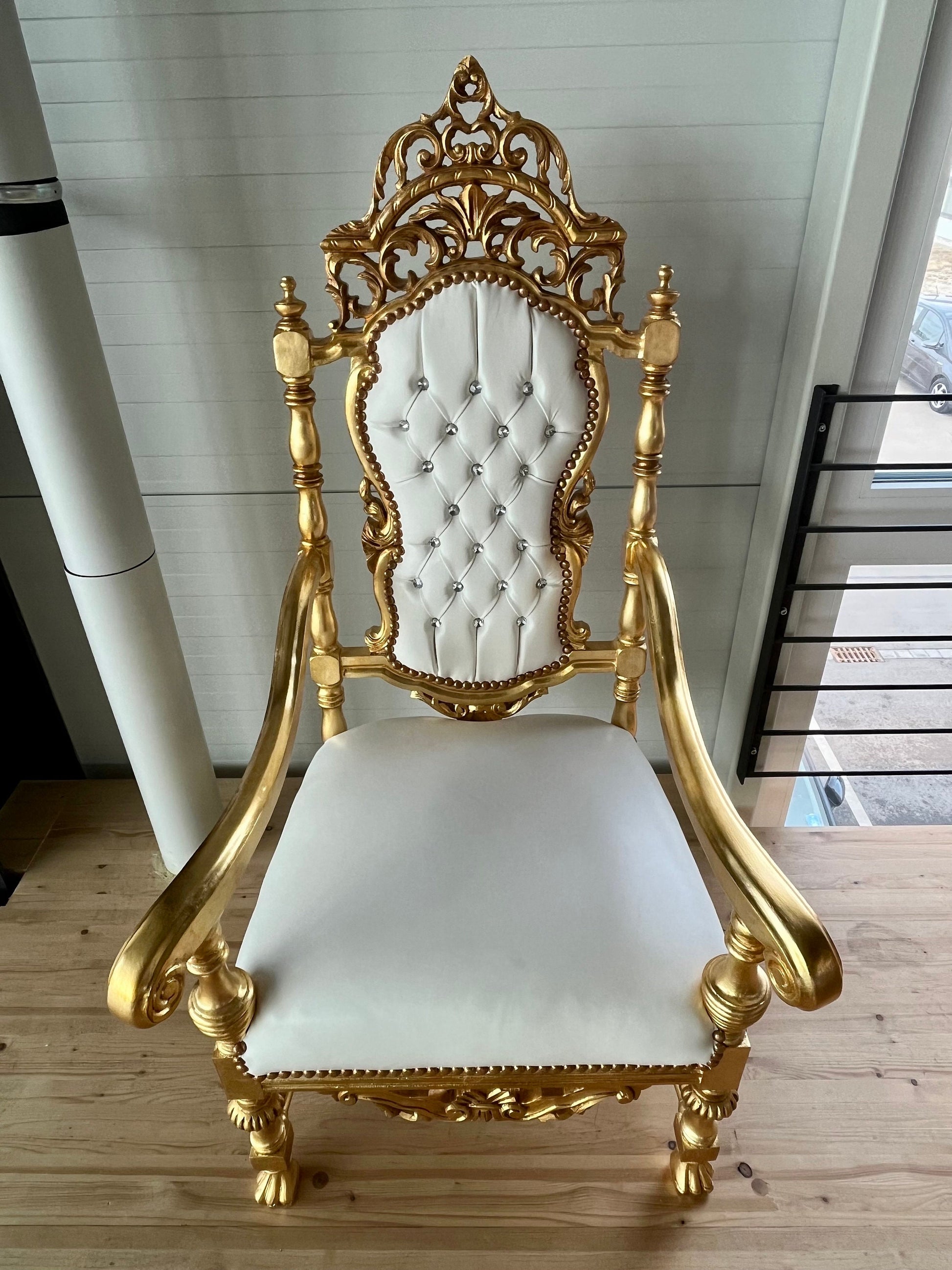 Throne Italian Barock Rococo Style Armchair Royal Antique Style Chair Gold Finish White Leather Like