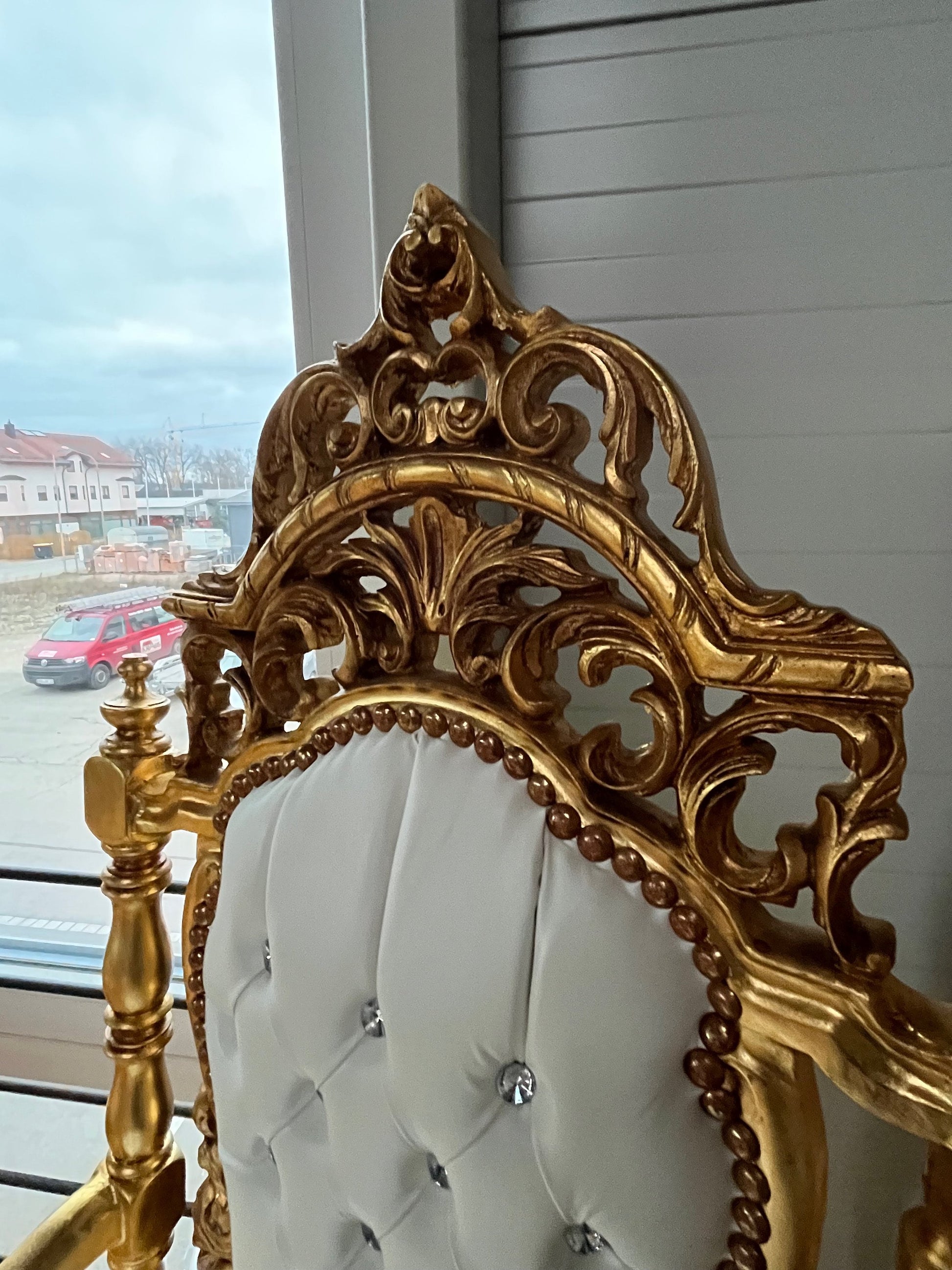 Throne Italian Barock Rococo Style Armchair Royal Antique Style Chair Gold Finish White Leather Like