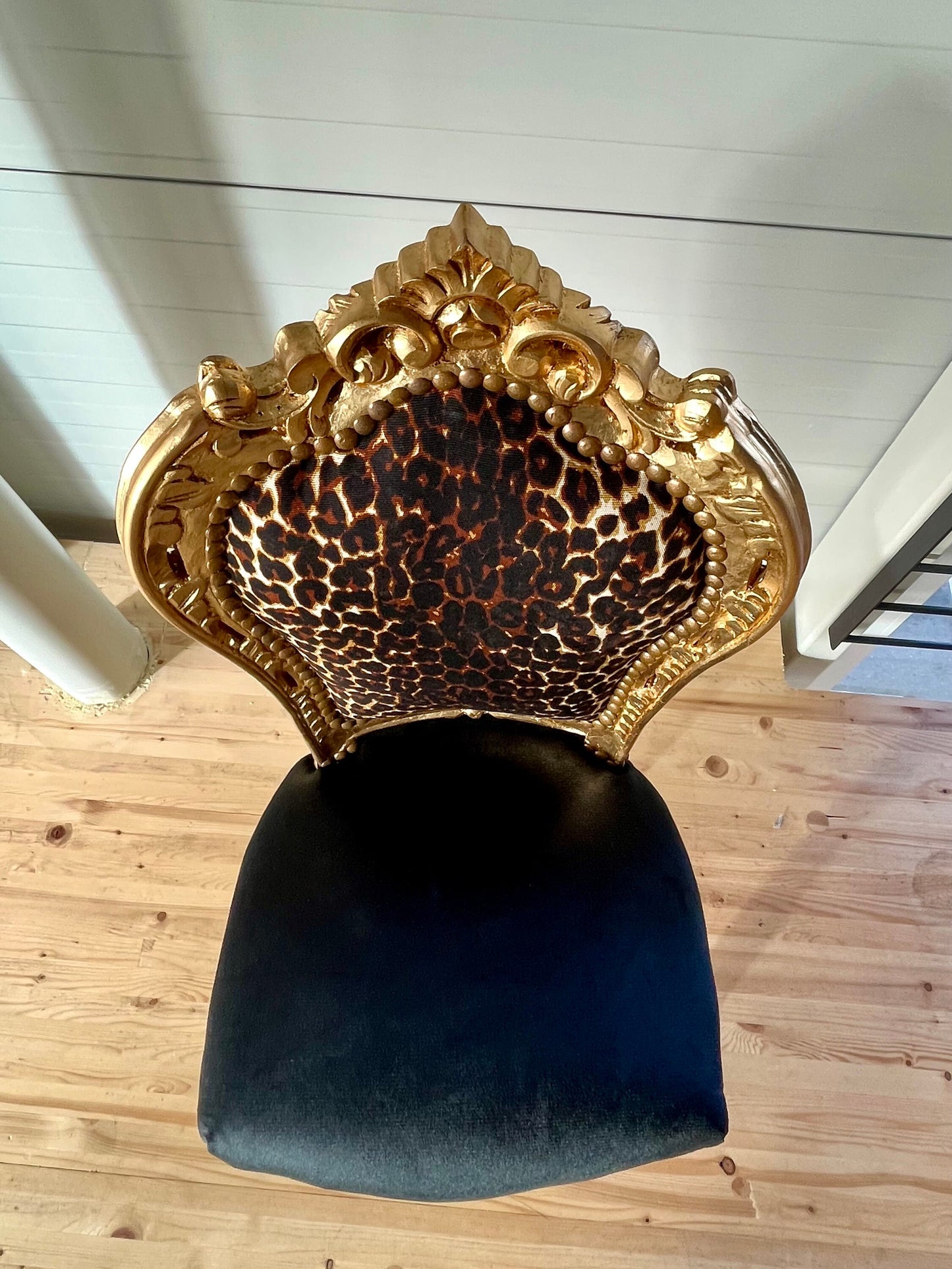 Accent Chair French Louis Baroque Style Dining Chair Black Velvet Leopard Print in Gold Finish for Lounge Room Home Decor