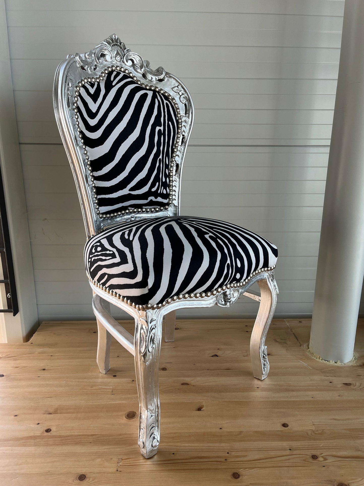 French Baroque, Rococo, Barock Rokoko Stil Stuhl Chair- Silver Zebra