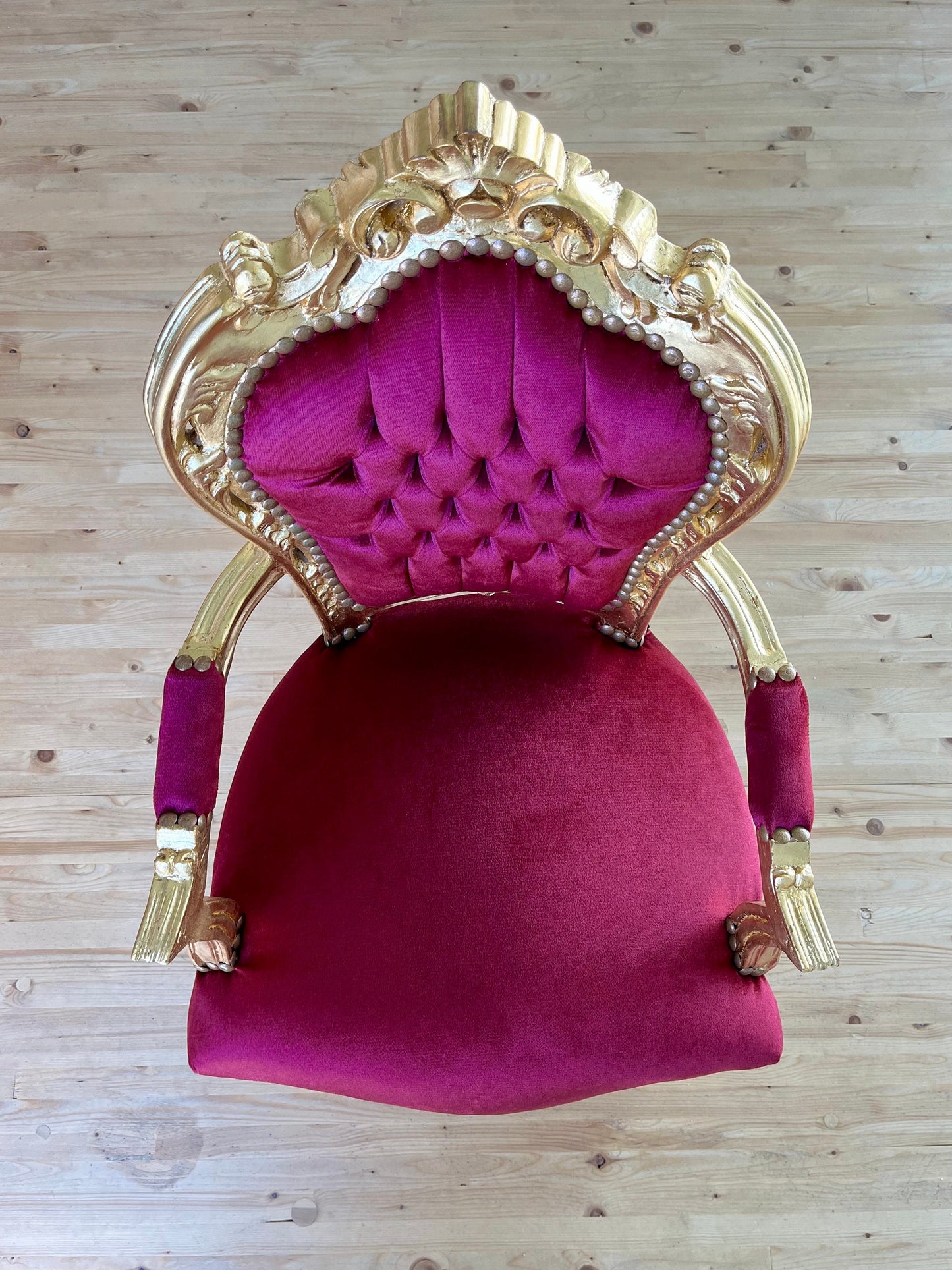 Armchair French Louis Style Red Velvet Dining Chair Antique Style Baroque Rococo Style Armchair in Gold Finish for Home