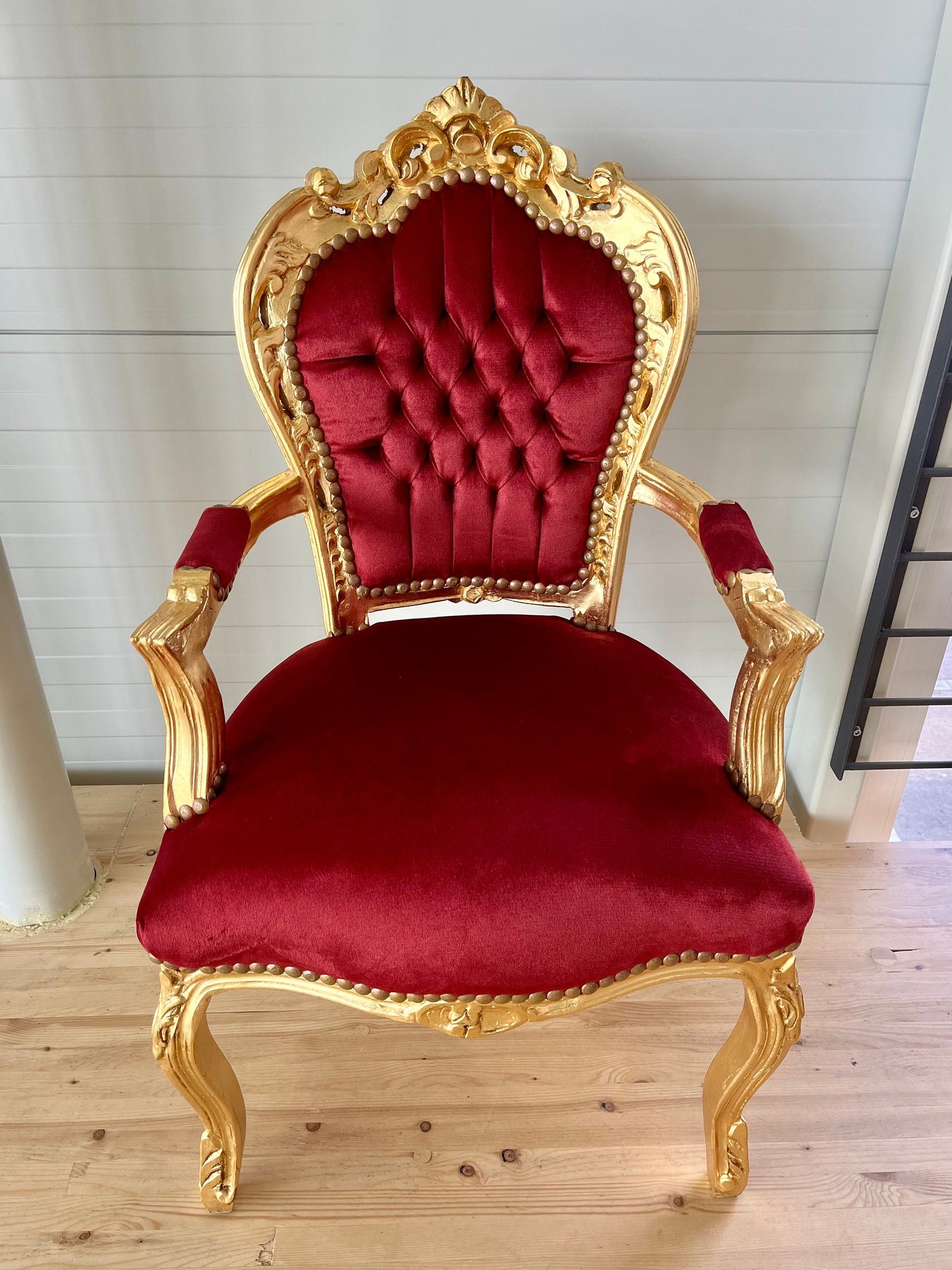 Armchair French Louis Style Red Velvet Dining Chair Antique Style Baroque Rococo Style Armchair in Gold Finish for Home