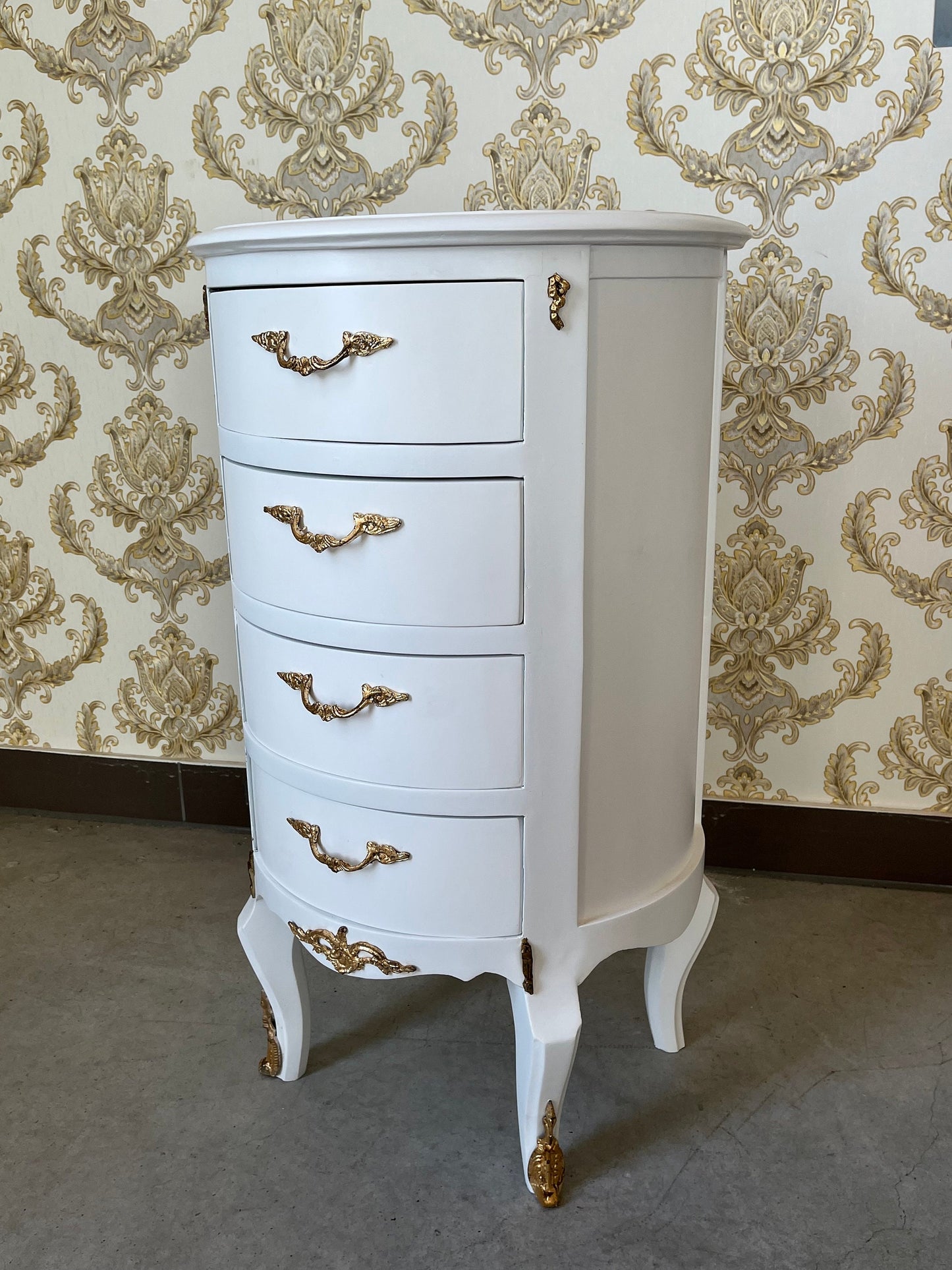 Night Stand White Color Baroque Chest of Drawers with Brass Handles Round Bedside Table Nostalgic French Style Night Stand for Bedroom Decor