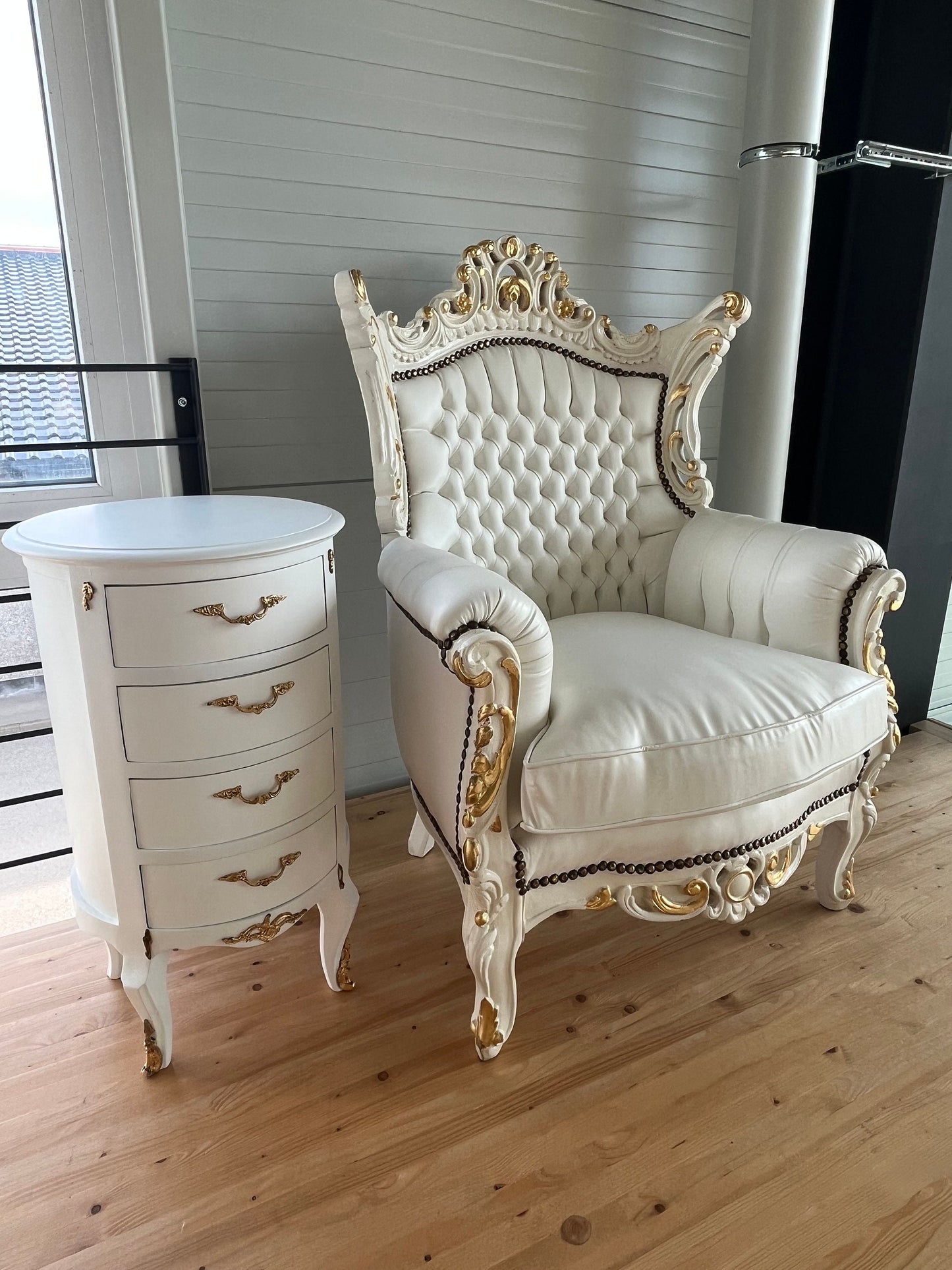 Night Stand White Color Baroque Chest of Drawers with Brass Handles Round Bedside Table Nostalgic French Style Night Stand for Bedroom Decor
