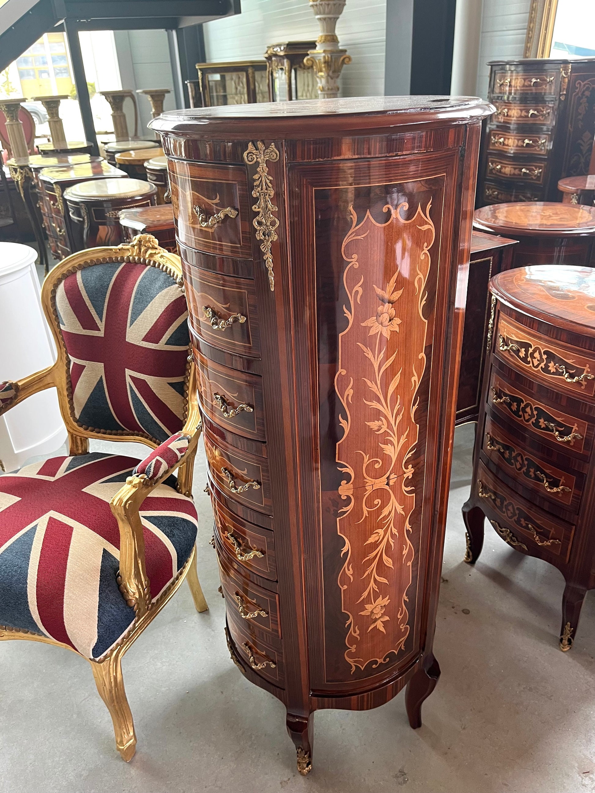 Chest of Drawer Retro Baroque Style Tall Round Kommode with 7 Drawers Home Decor Round Wooden Cabinet Drawer Antique Style