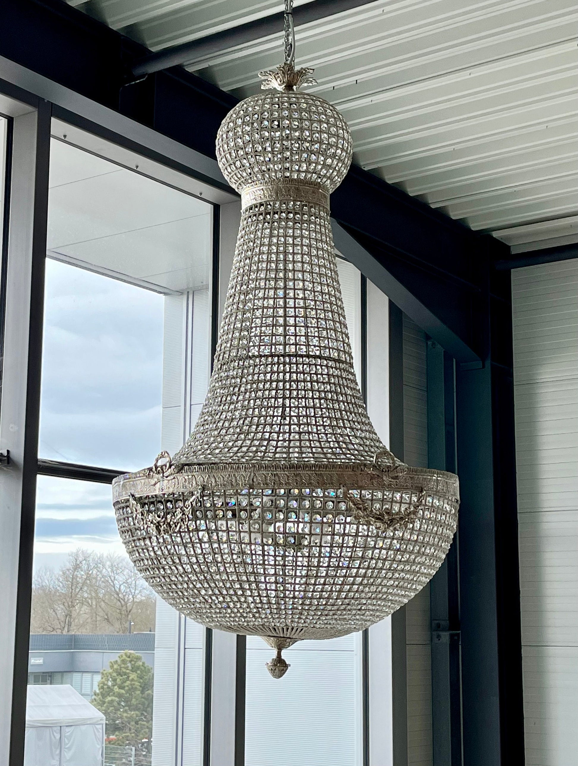 Huge Chandelier French Baroque Rococo Handmade Style in Gold Bronze in Silver Brass Ornaments for Hotel Lobby for New House Decor Chandelier