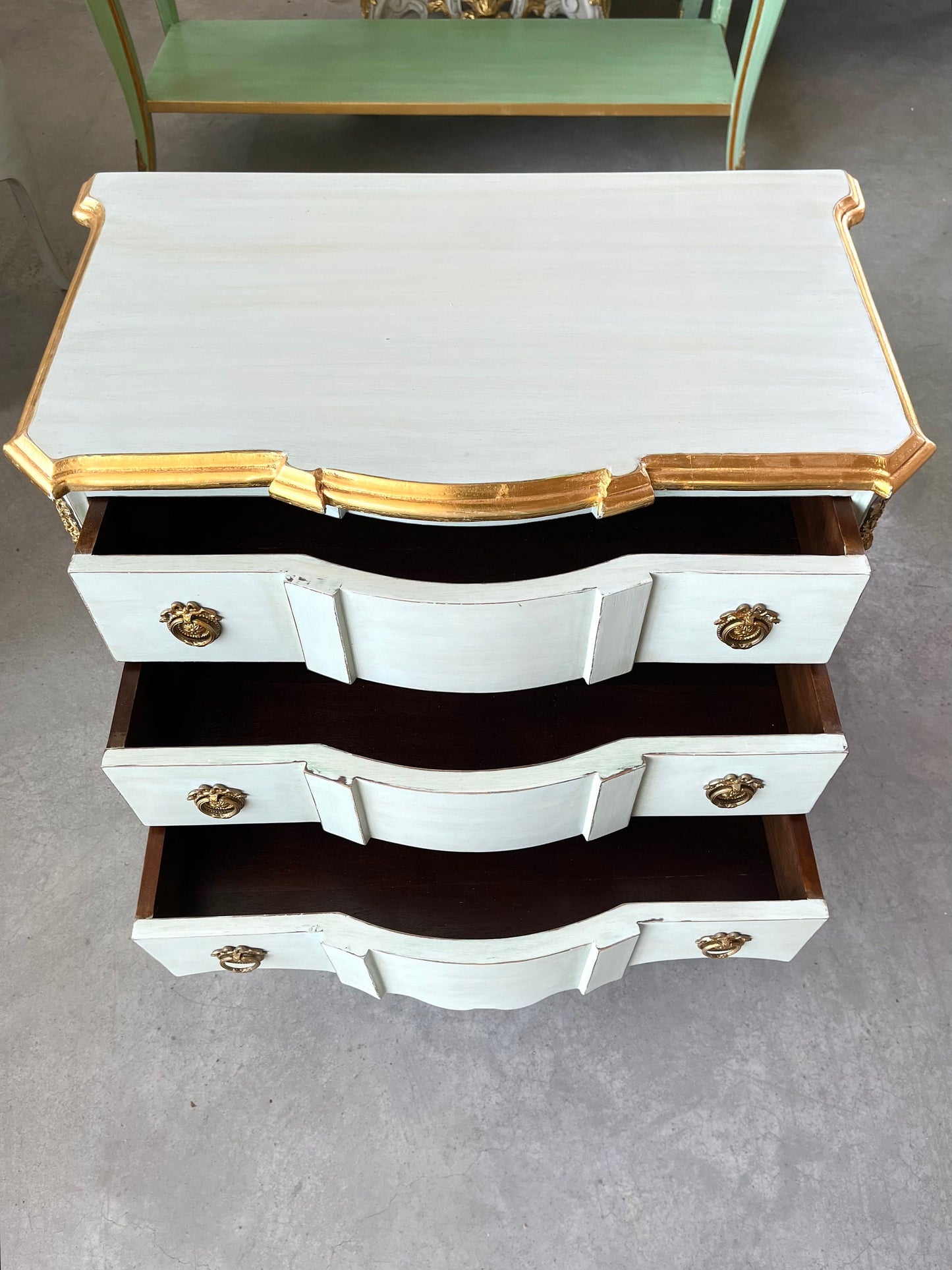 Barock-Rokoko-Kommode in Gebürstetes Hellblau/Baroque Rococo Chest of Drawer in Brushed Light Blue