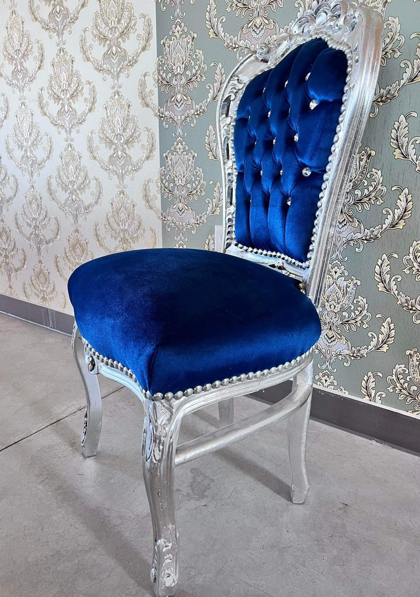Accent Chair Blue Velvet French Baroque Antique Style Dining Chair Velvet Purple in Silver Finish for Home Decor