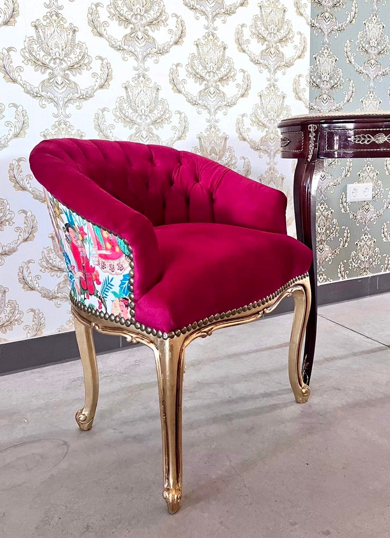 Chair Velvet Red Baroque Rococo Style Tufted Armchair Red Velvet Coloful Print for Café Chair Tufted Velvet Chair Red Orange for Lounge Room