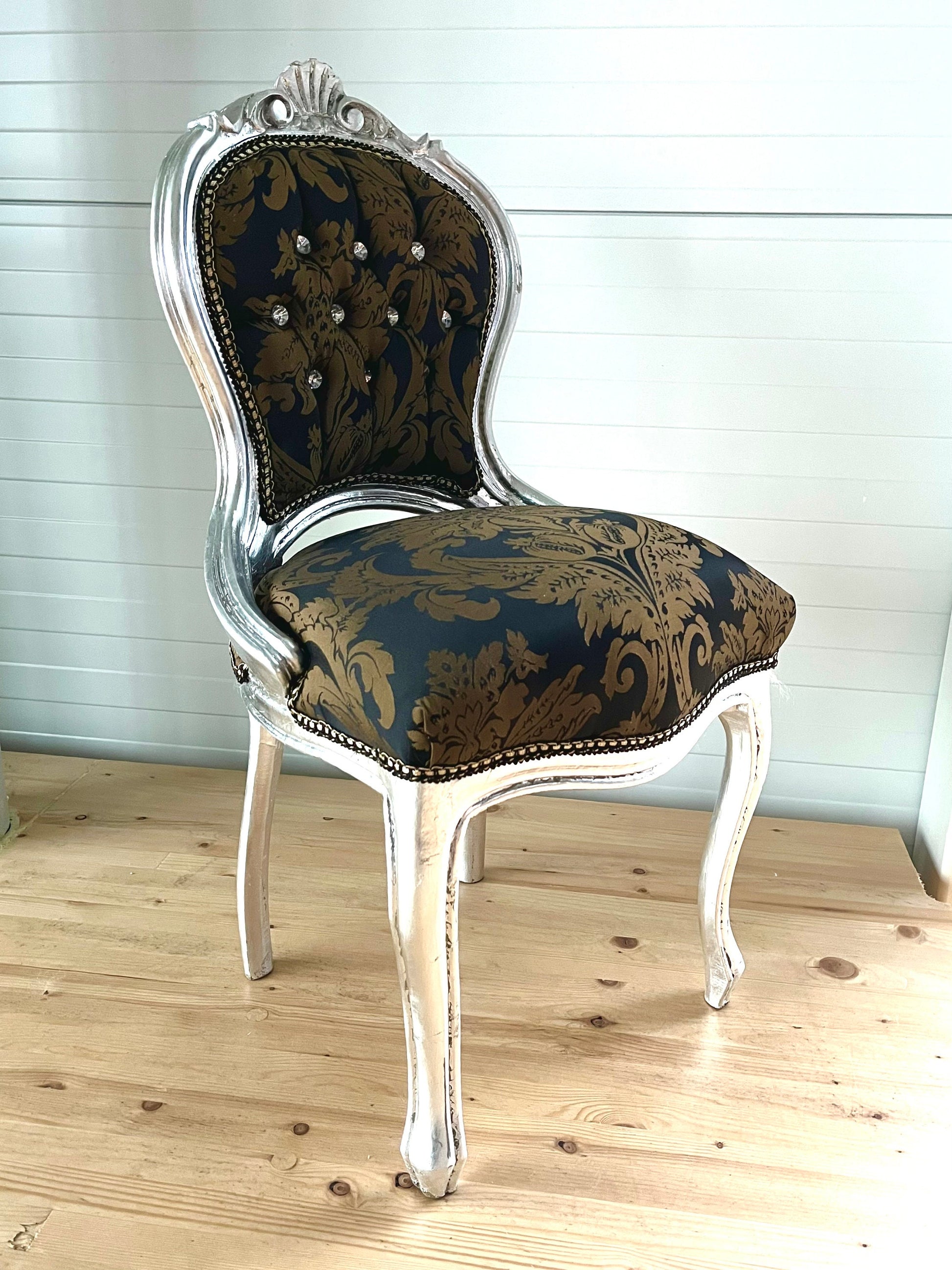 Small Chair French Baroque Rococo Style Retro Italian Style Kid’s Chair in Leopard Print Gold Finish Chair Black Flower Pattern Gold Finish