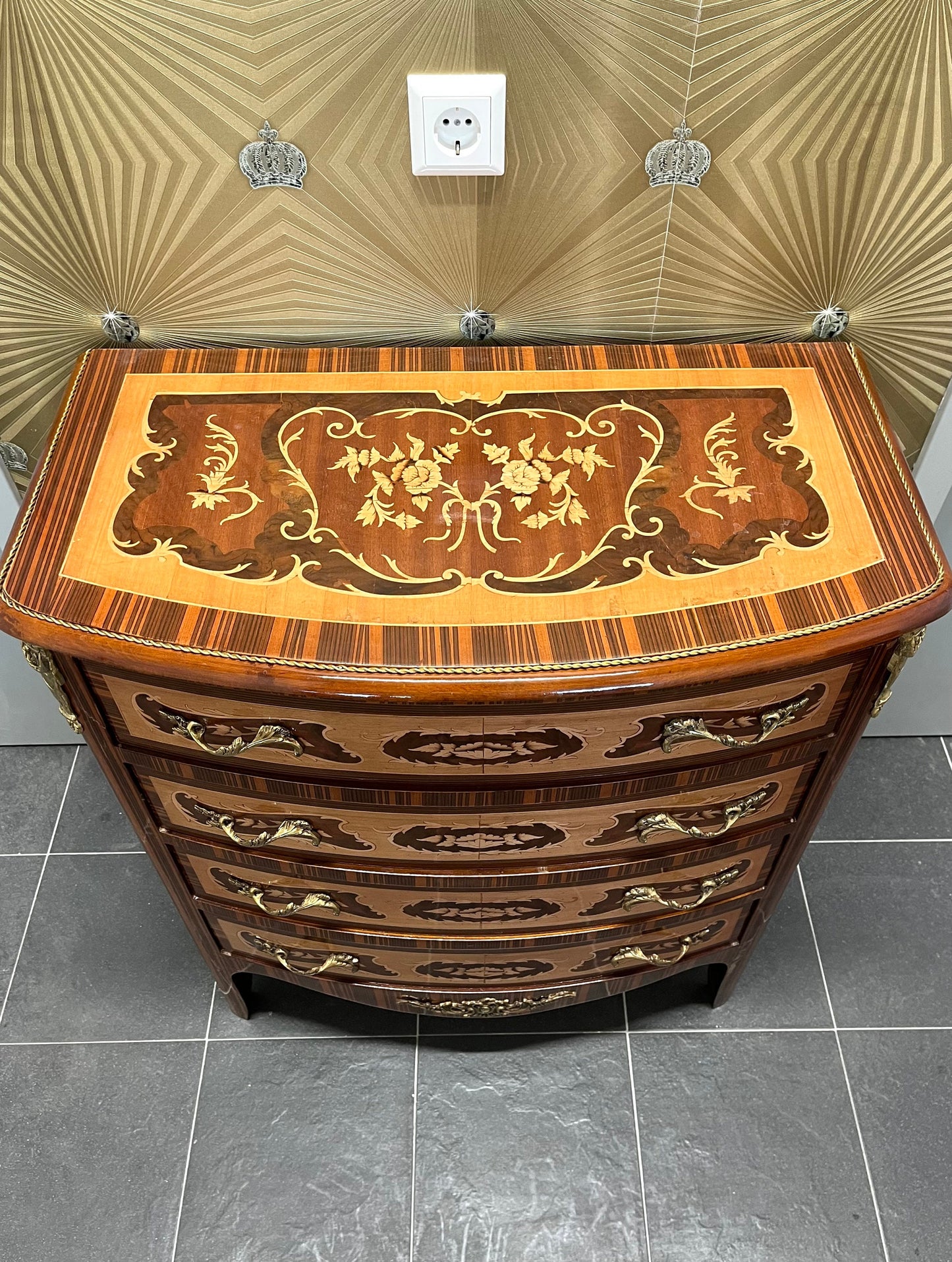 Chest of Drawer Retro Style 4 Drawers Cabinet Baroque Style Chest of Drawer Wood French Baroque Style Chest of Drawer for Home