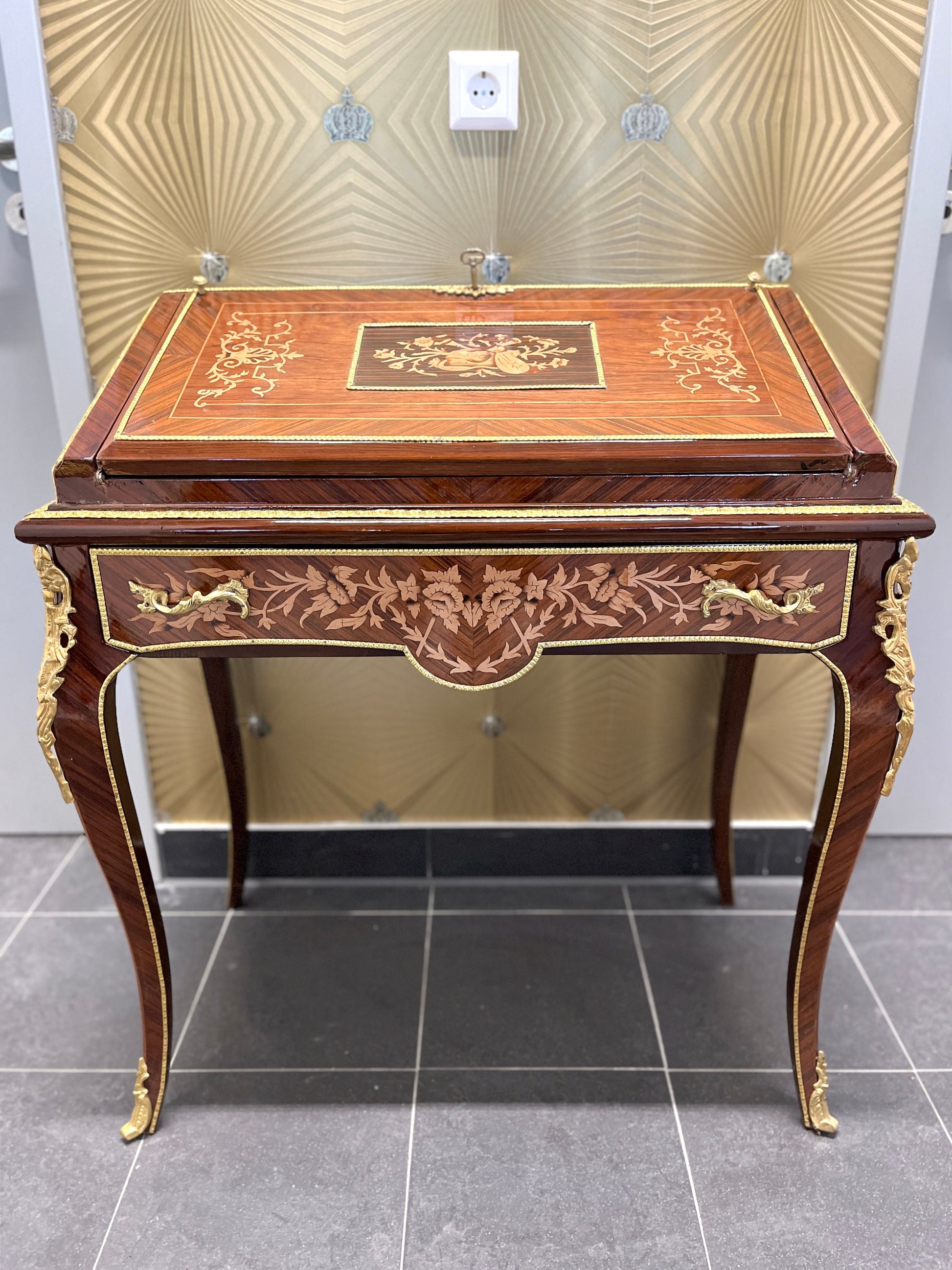 Small Organizer table European Antique Baroque Style Home Decor Niche Piece Side Table with an Extended Writing Board