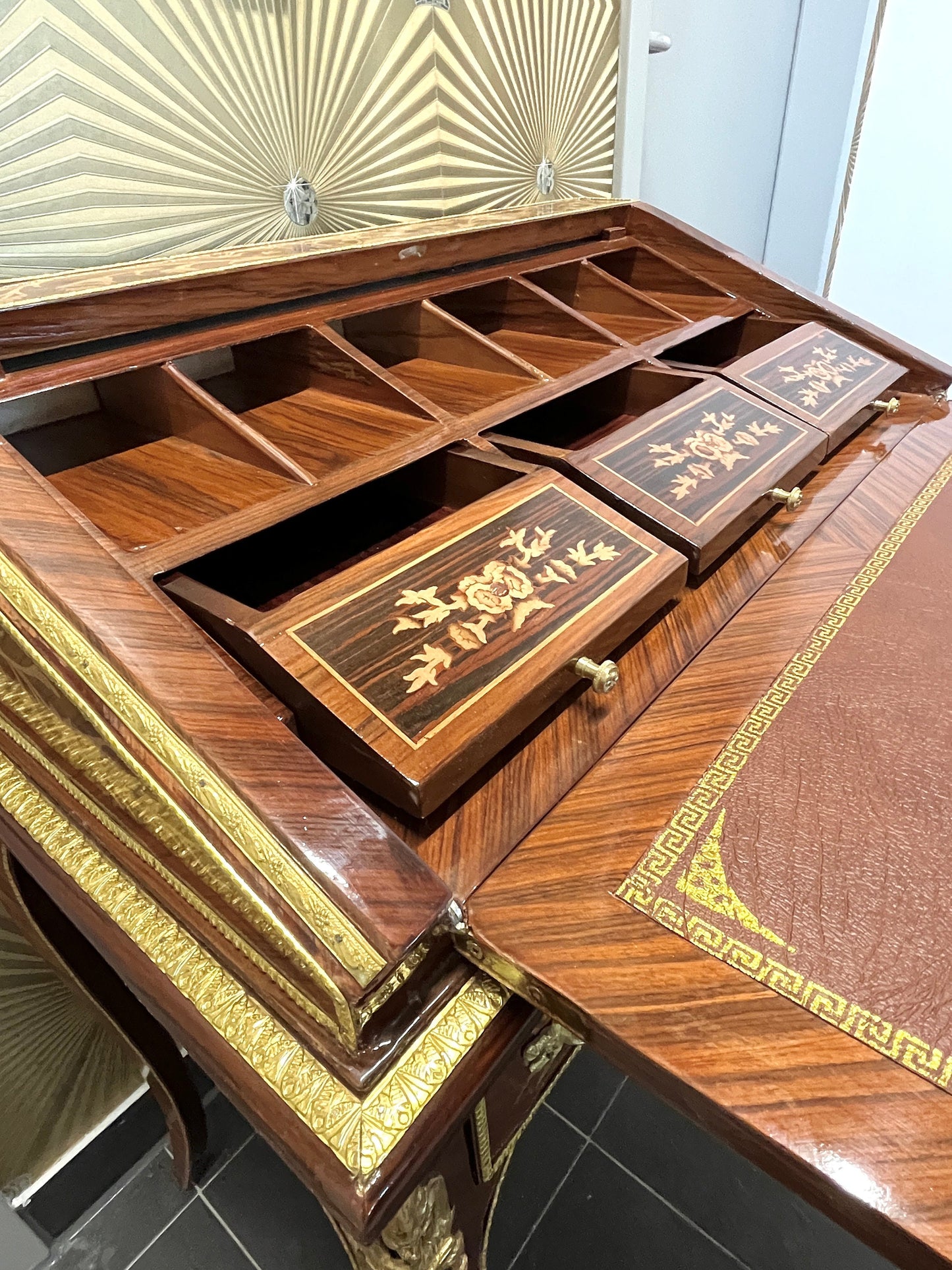 Small Organizer table European Antique Baroque Style Home Decor Niche Piece Side Table with an Extended Writing Board