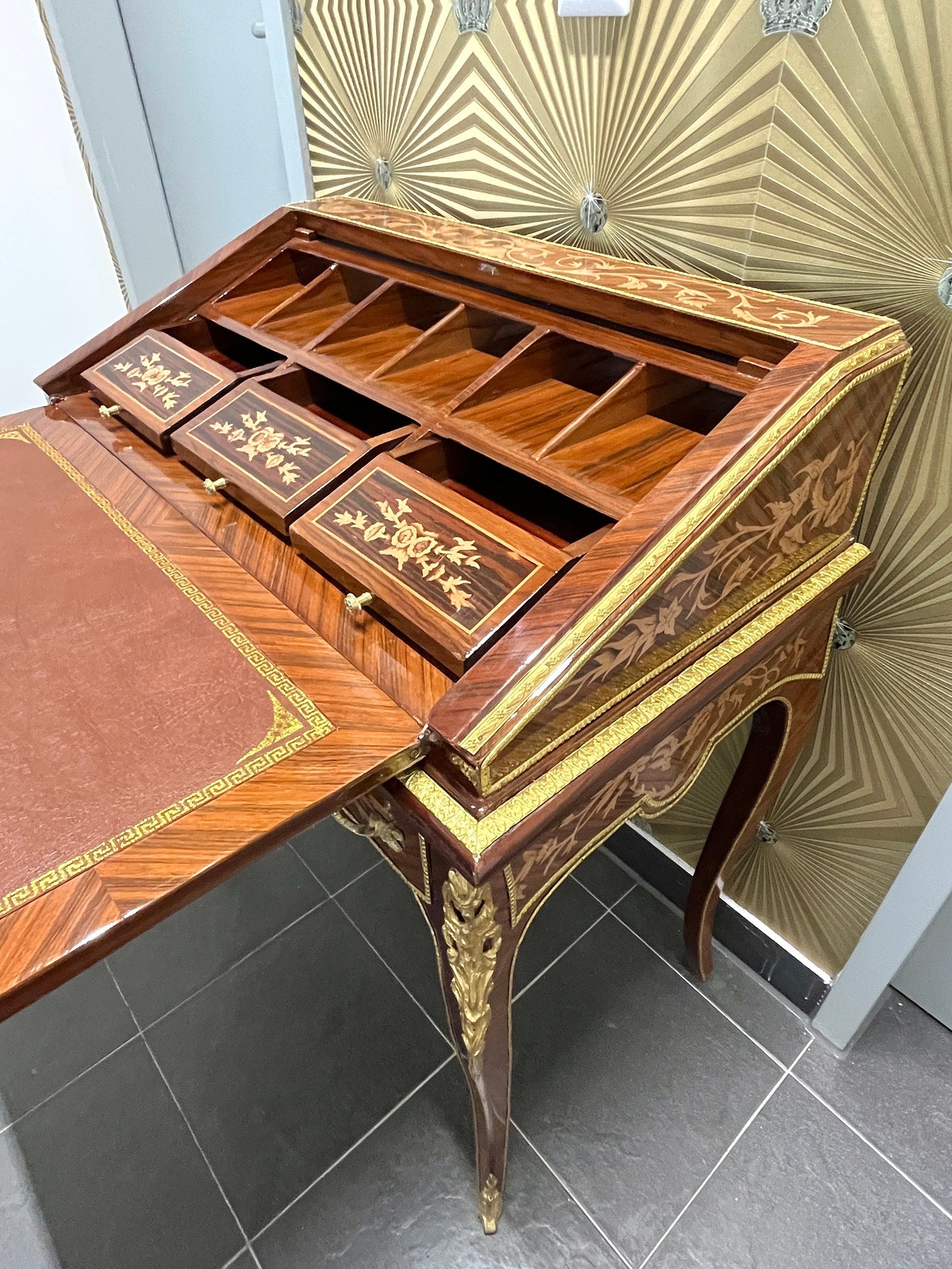 Small Organizer table European Antique Baroque Style Home Decor Niche Piece Side Table with an Extended Writing Board